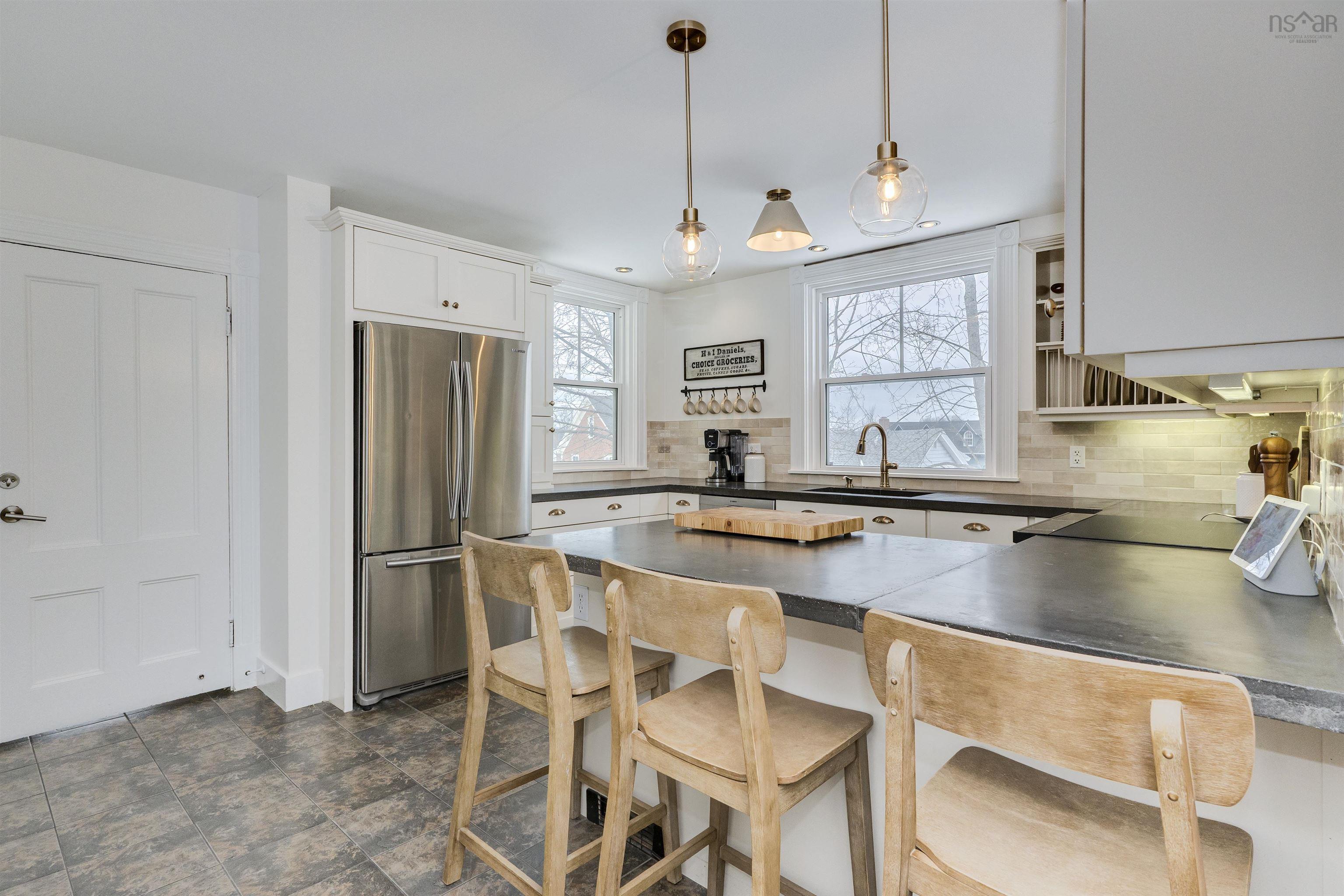 $617,500.00: 542 King Street, Windsor