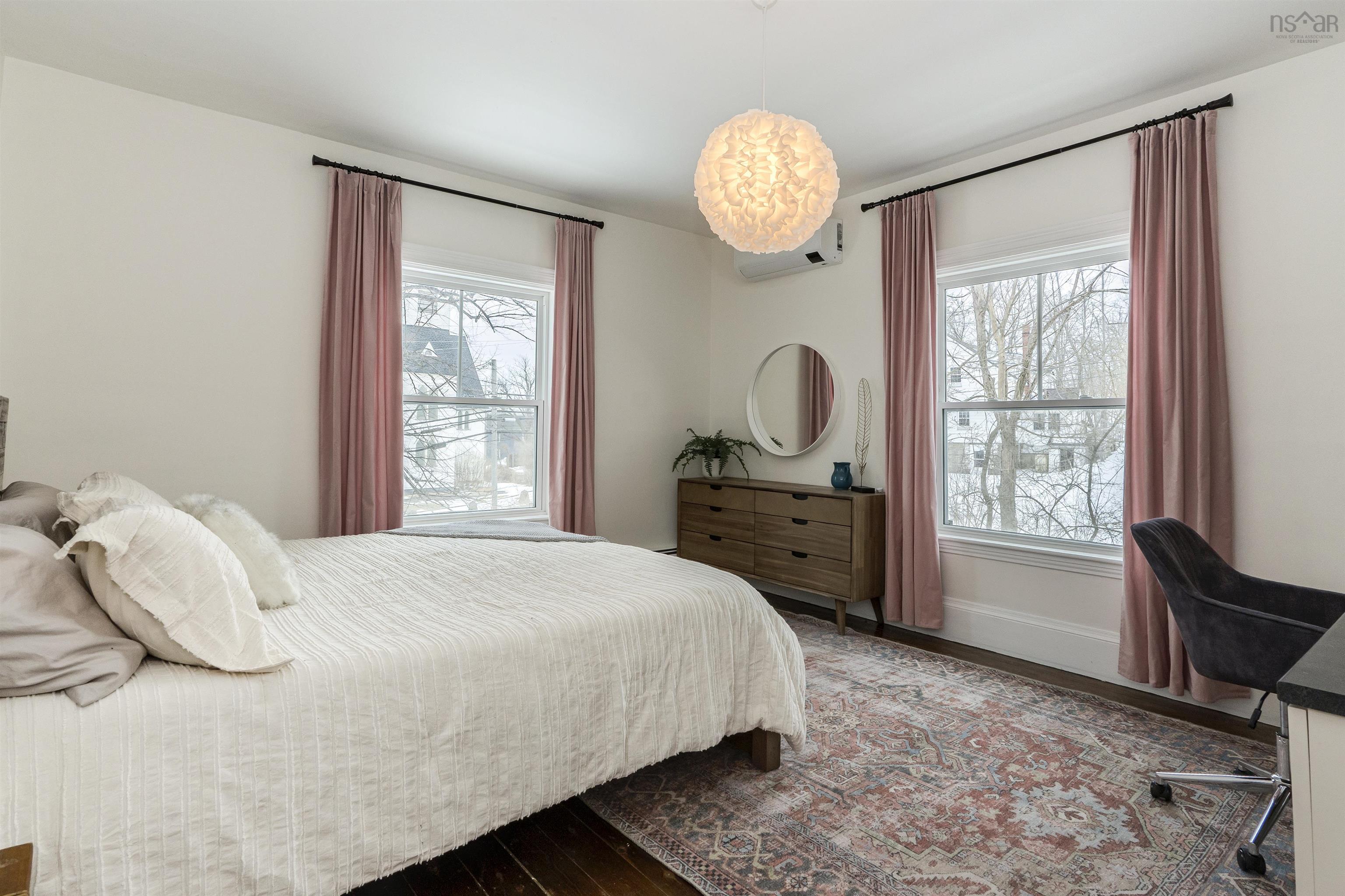 $617,500.00: 542 King Street, Windsor