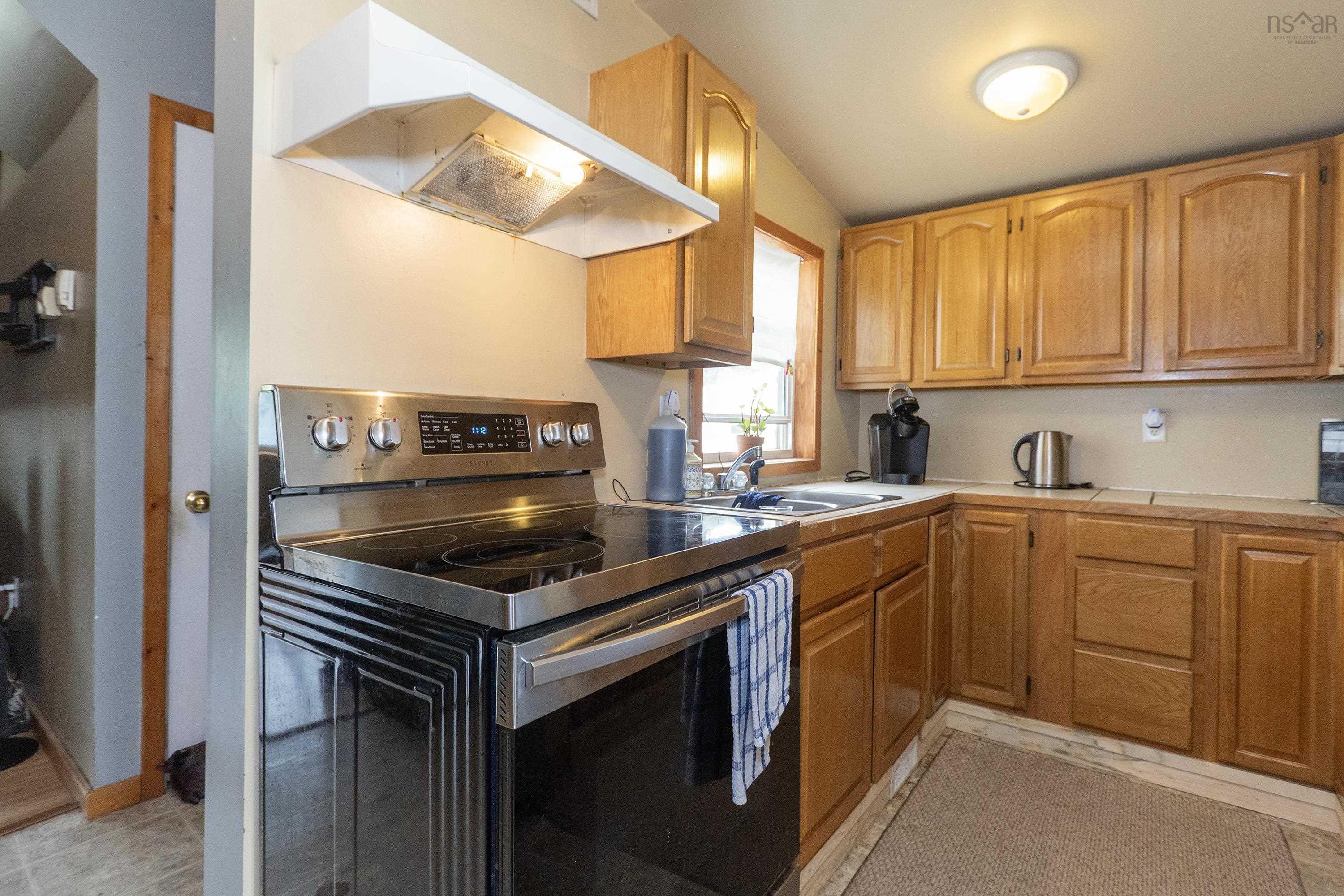 $169,900.00: 40 Park Street, Amherst