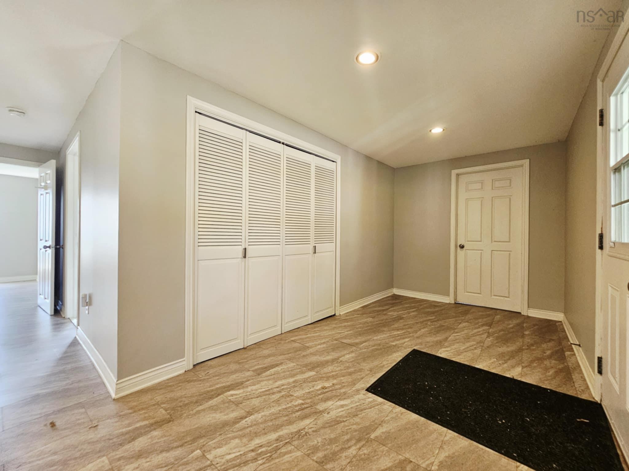 $260,000.00: 1994 Highway 2, Economy