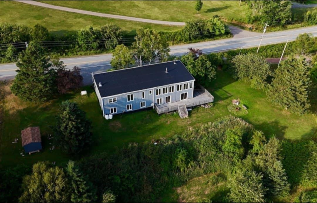 $260,000.00: 1994 Highway 2, Economy