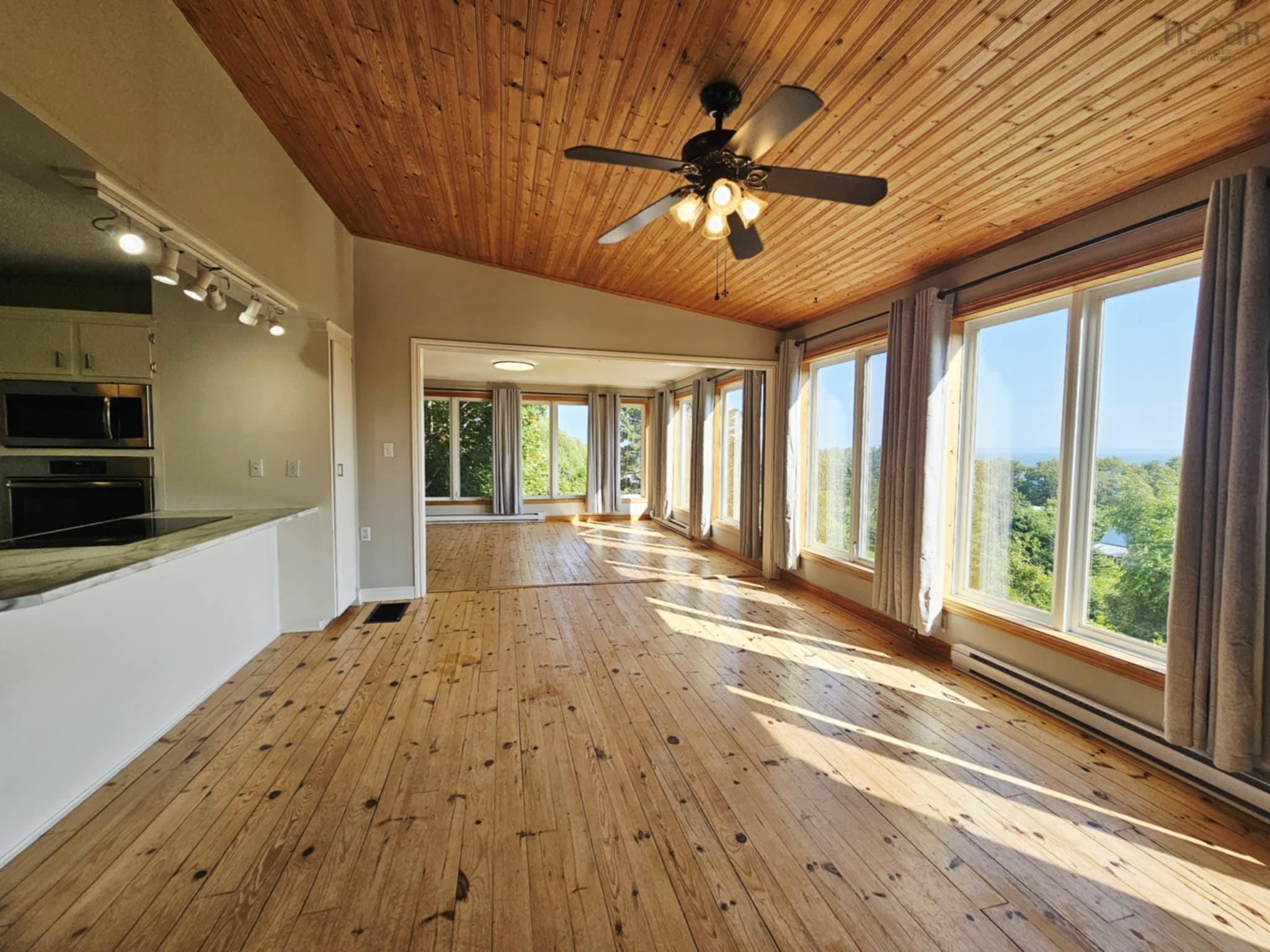 $260,000.00: 1994 Highway 2, Economy