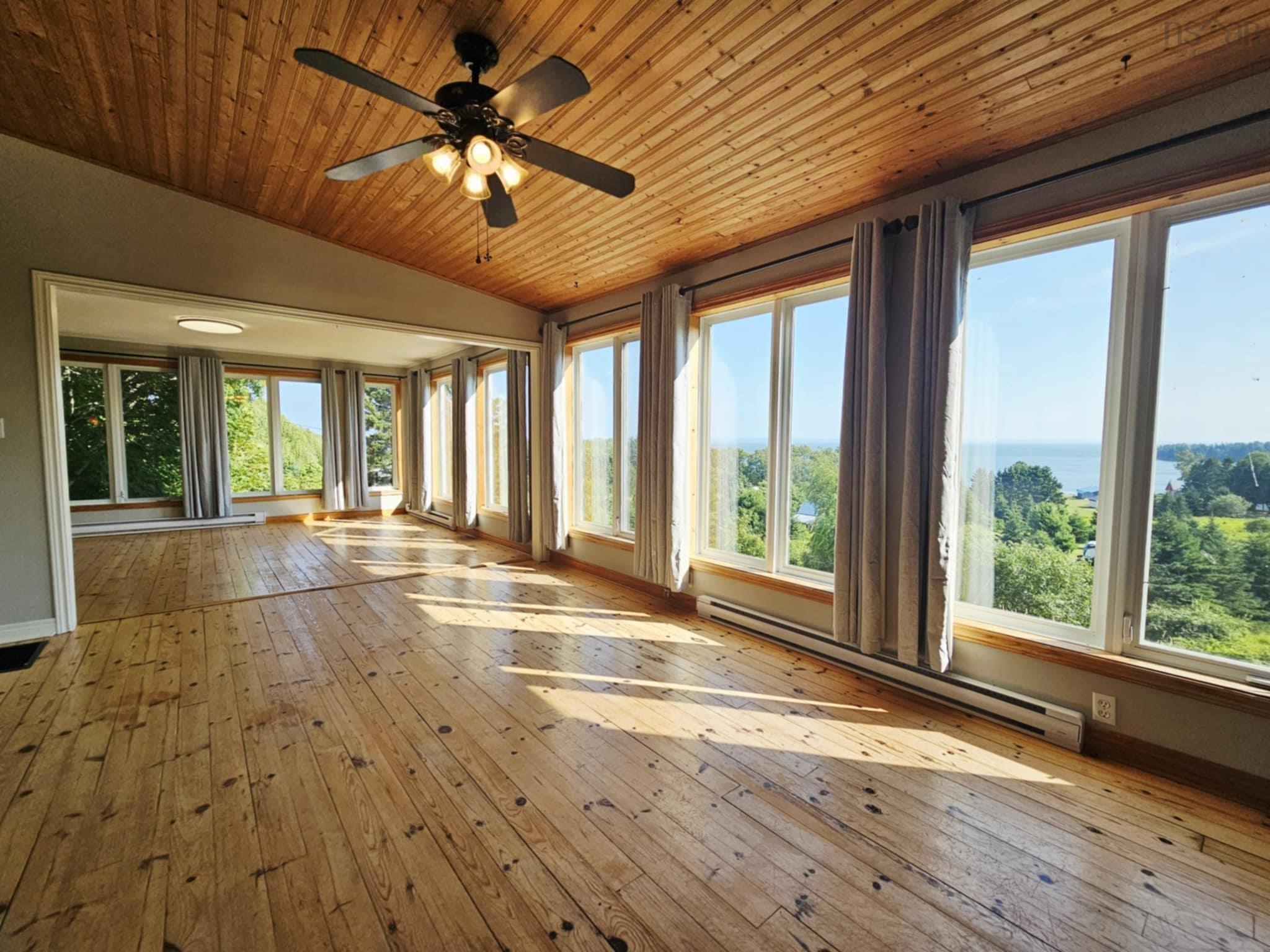 $260,000.00: 1994 Highway 2, Economy