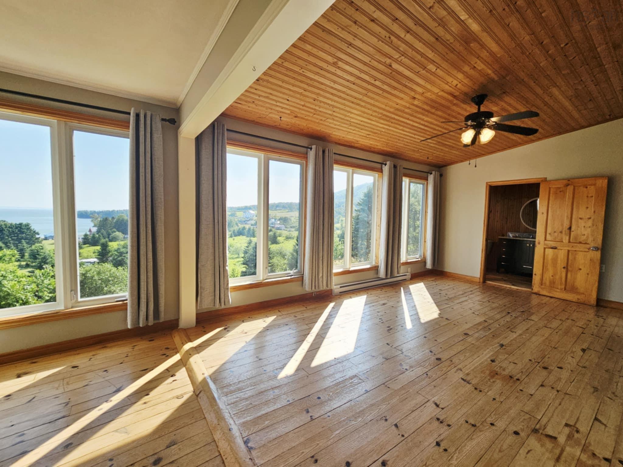 $260,000.00: 1994 Highway 2, Economy