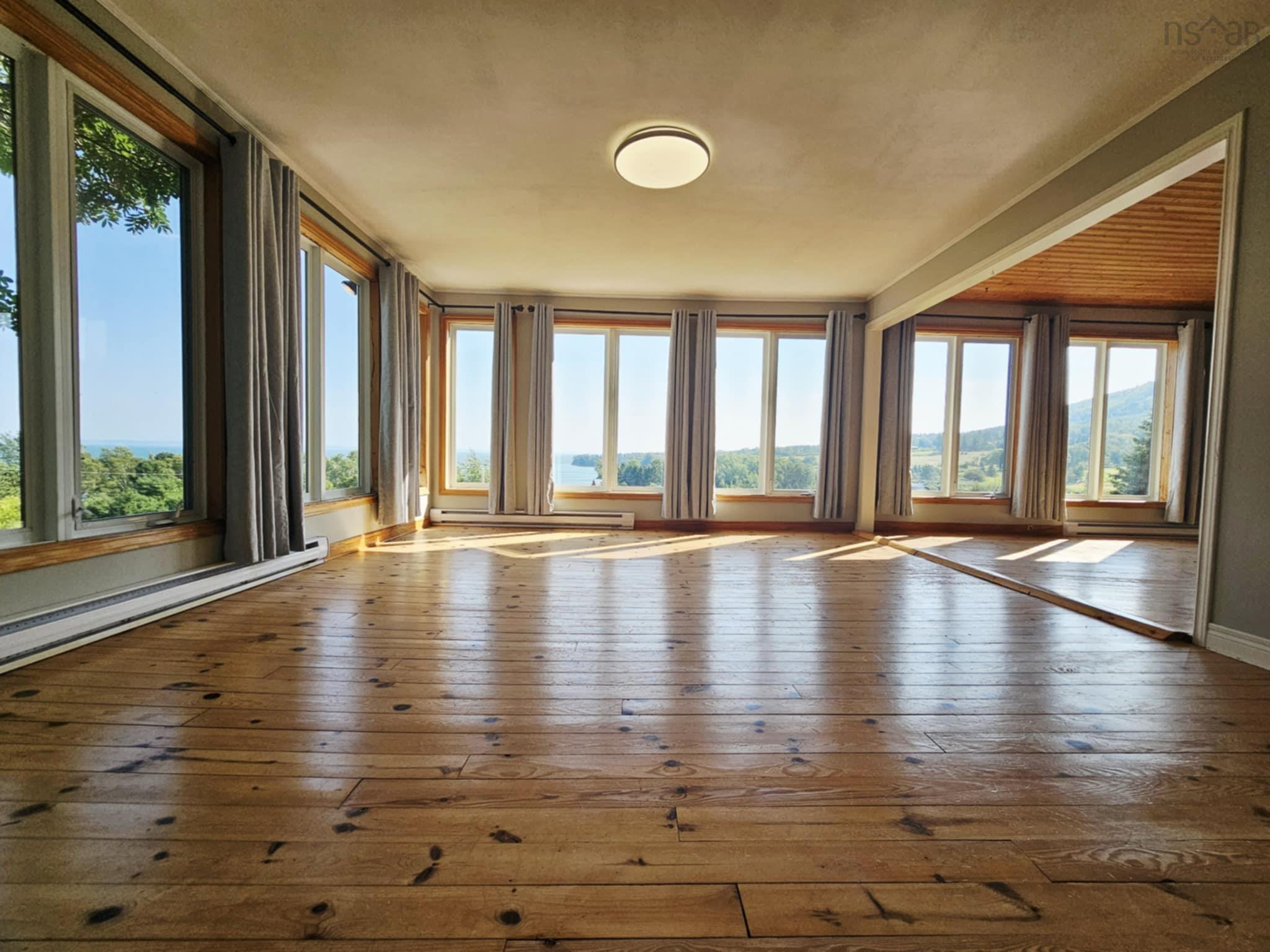 $260,000.00: 1994 Highway 2, Economy