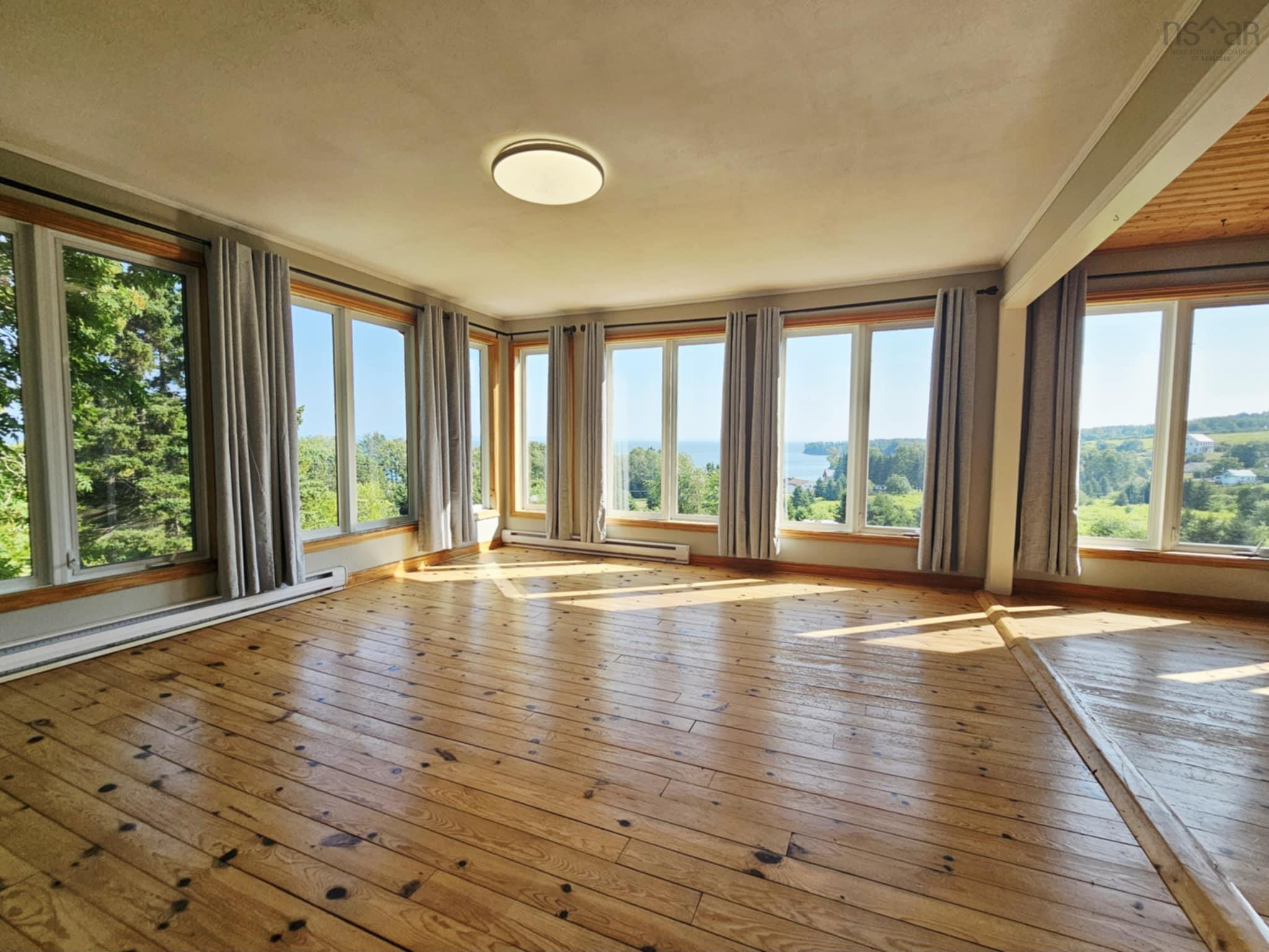 $260,000.00: 1994 Highway 2, Economy