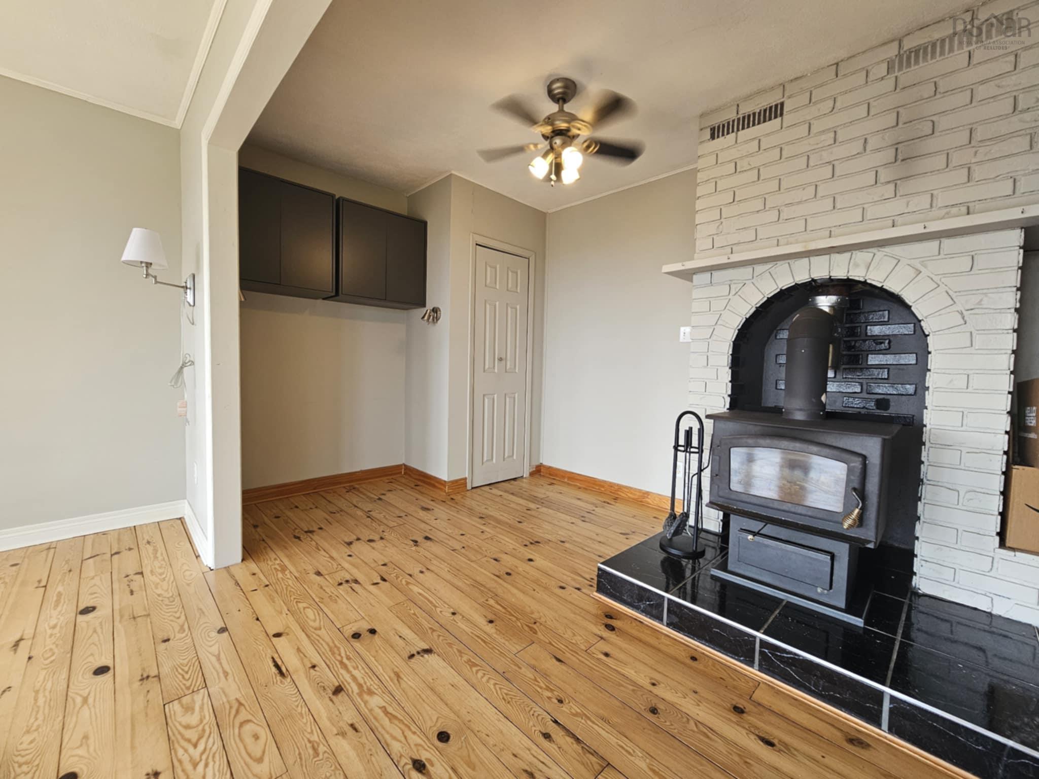 $260,000.00: 1994 Highway 2, Economy