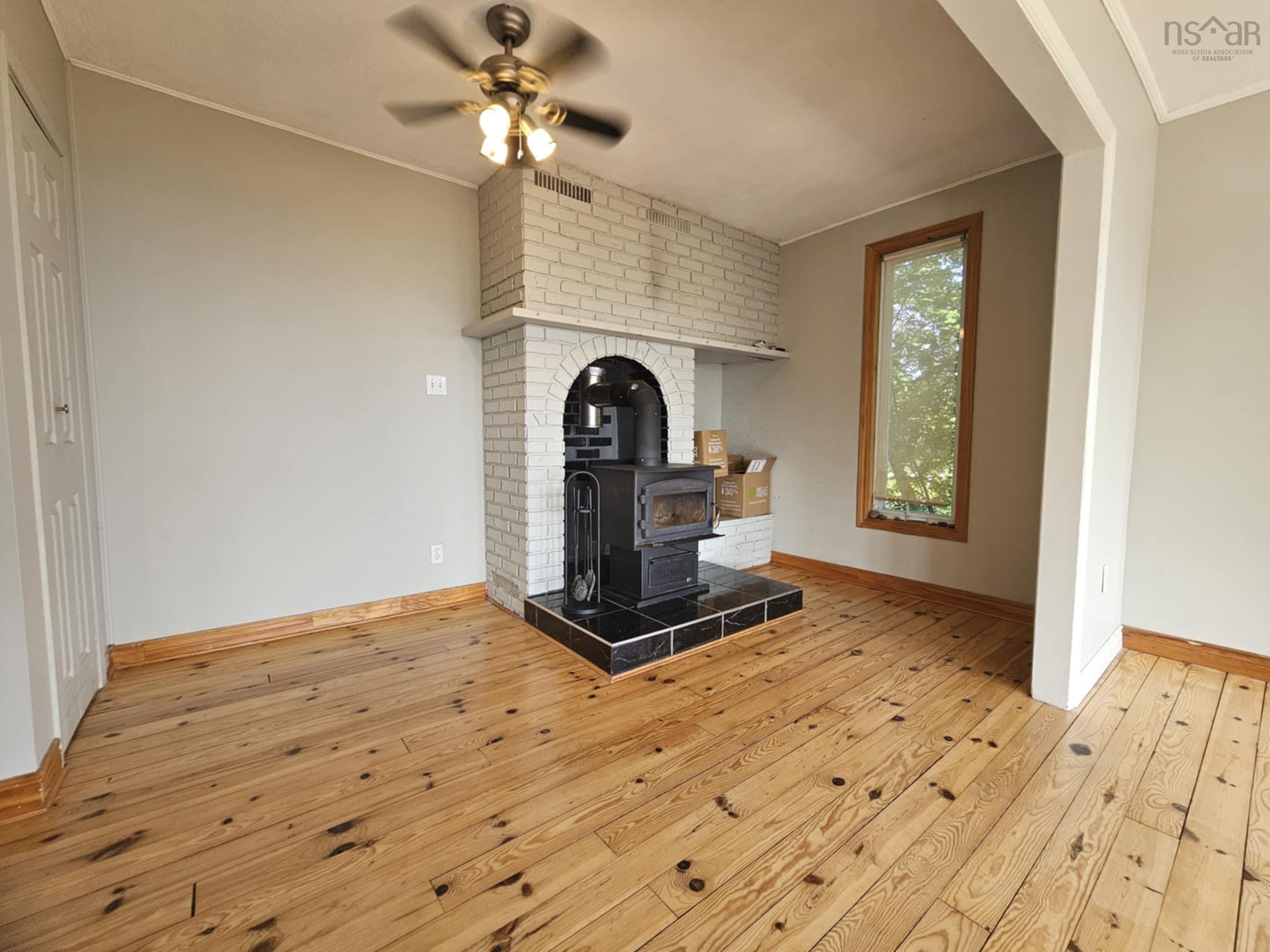 $260,000.00: 1994 Highway 2, Economy