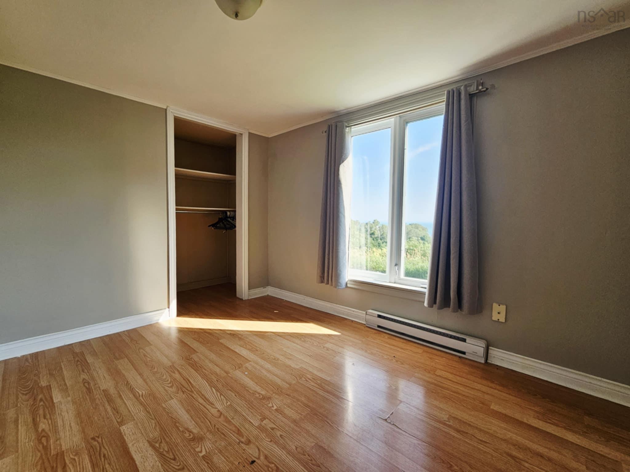 $260,000.00: 1994 Highway 2, Economy