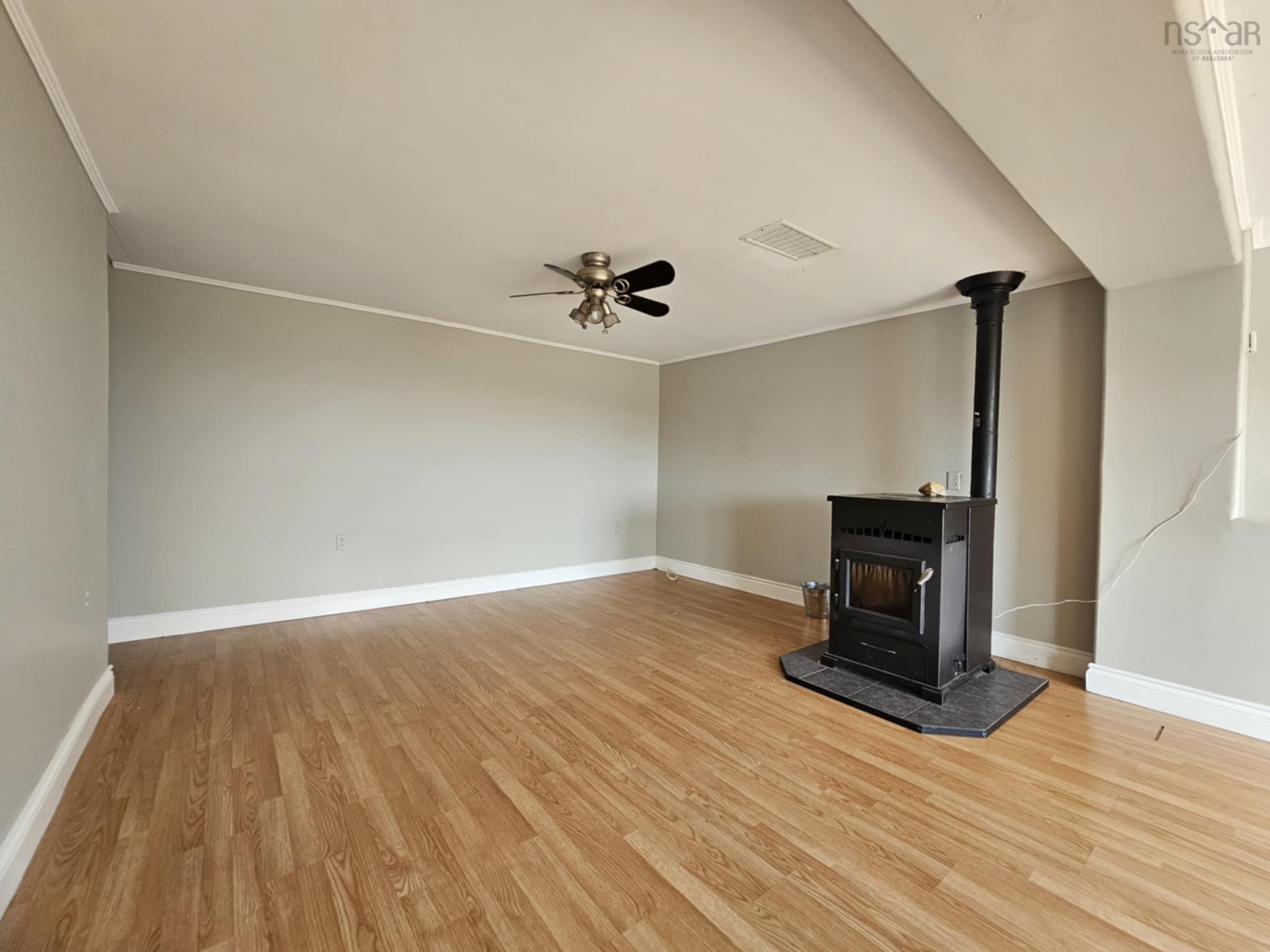 $260,000.00: 1994 Highway 2, Economy