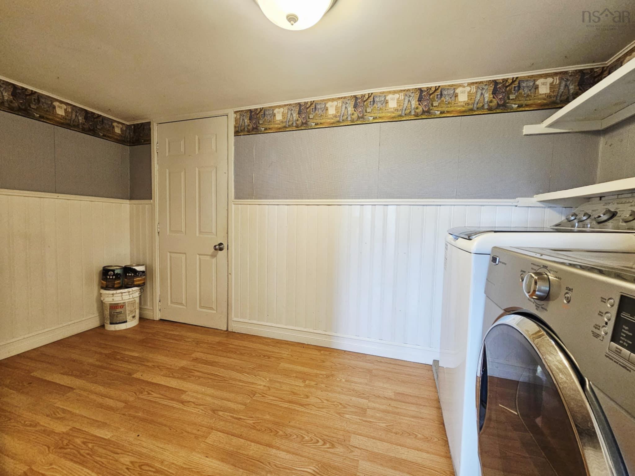 $260,000.00: 1994 Highway 2, Economy