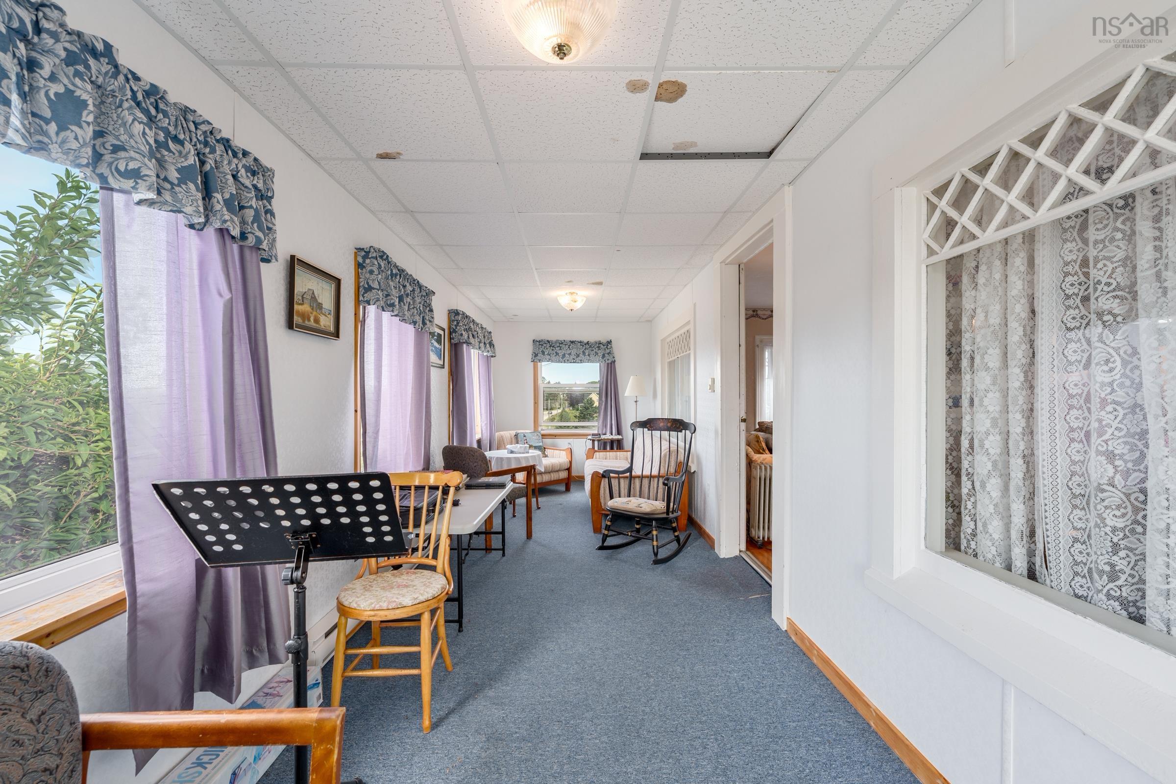 $319,900.00: 2504 Highway 1, Darlings Lake