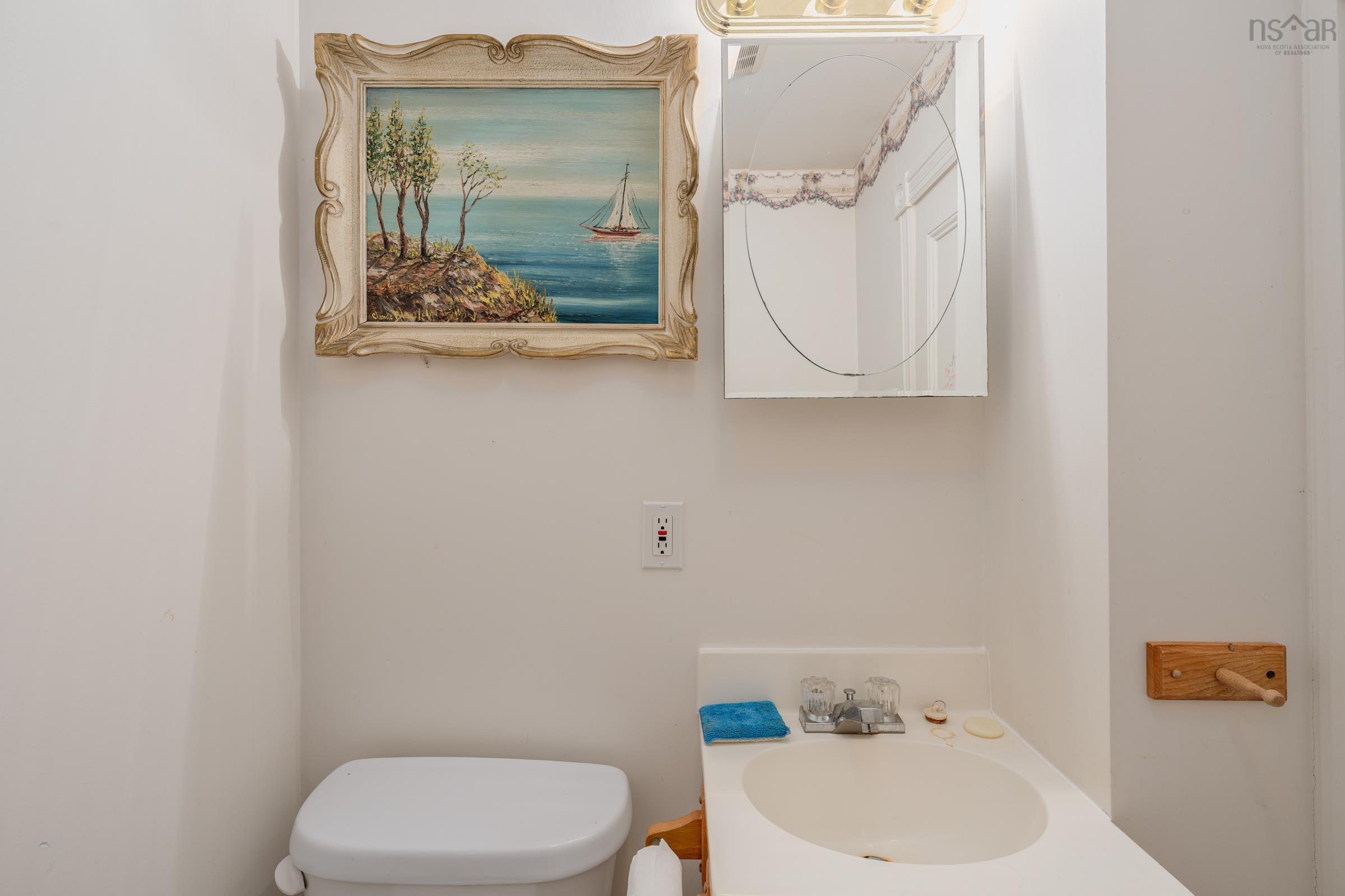 $319,900.00: 2504 Highway 1, Darlings Lake