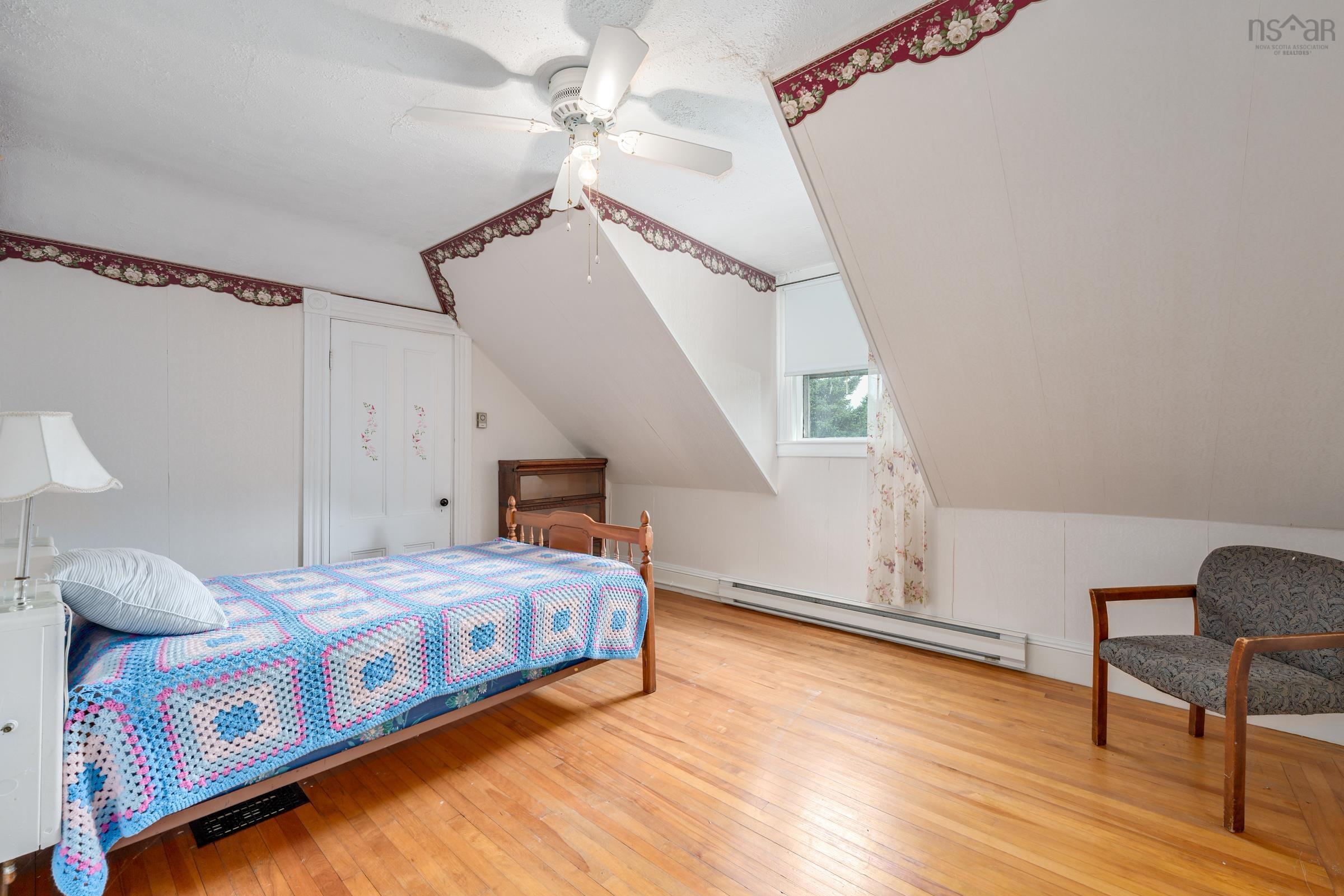 $319,900.00: 2504 Highway 1, Darlings Lake