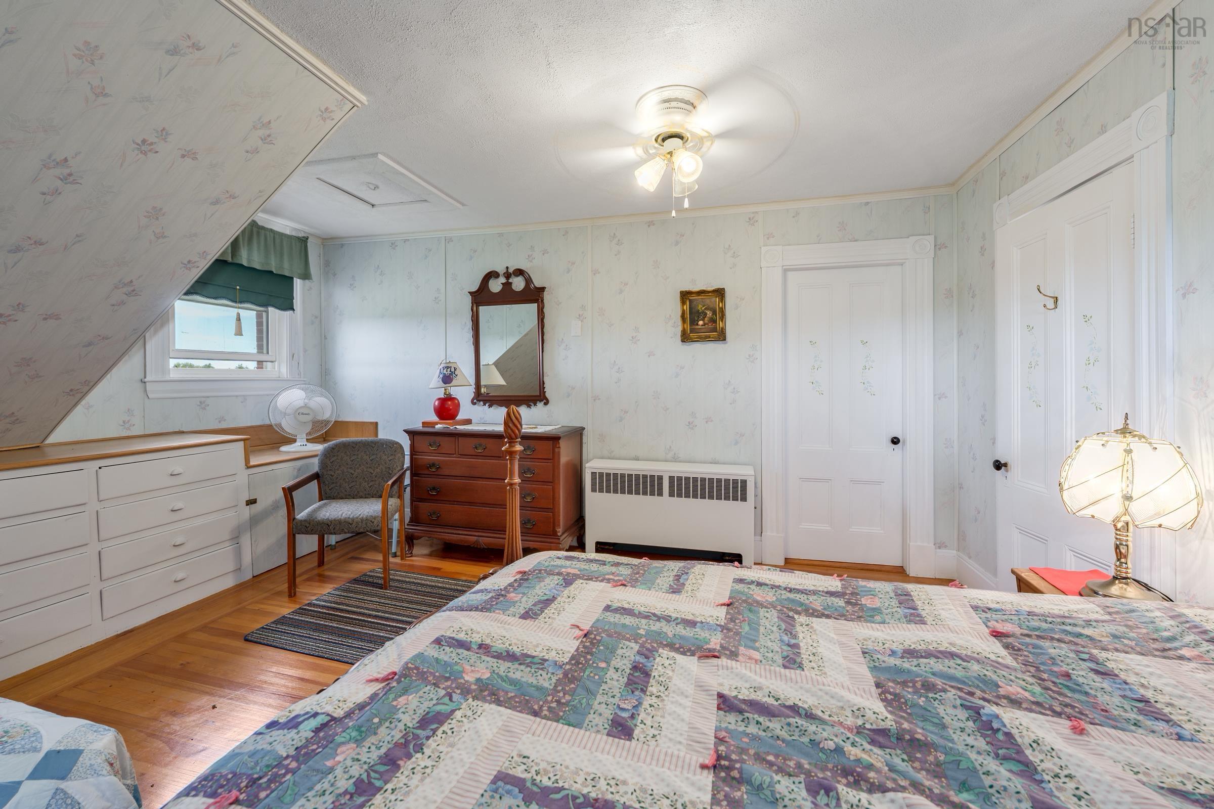 $319,900.00: 2504 Highway 1, Darlings Lake