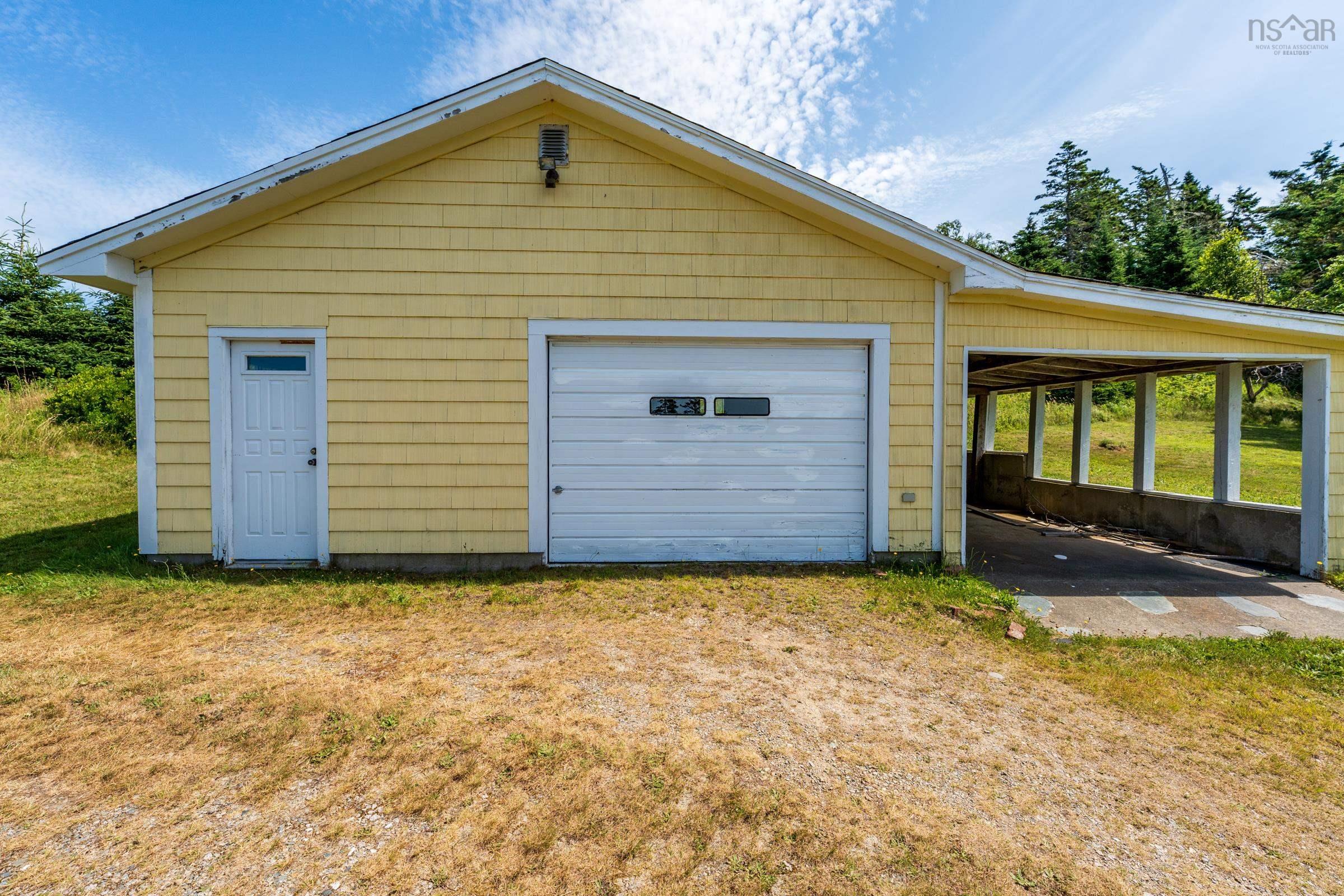 $319,900.00: 2504 Highway 1, Darlings Lake