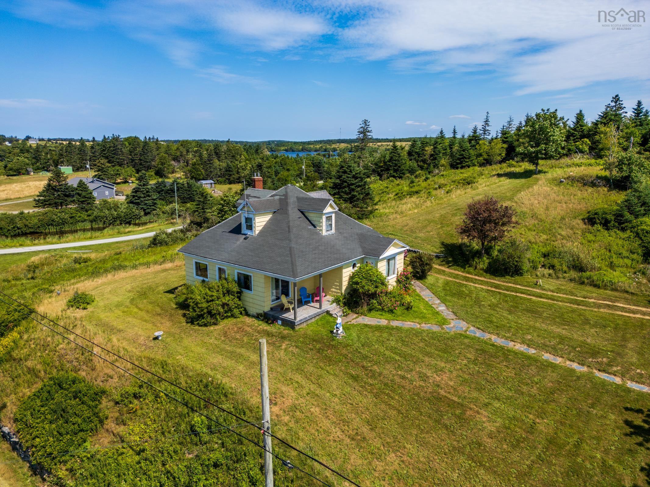 $319,900.00: 2504 Highway 1, Darlings Lake