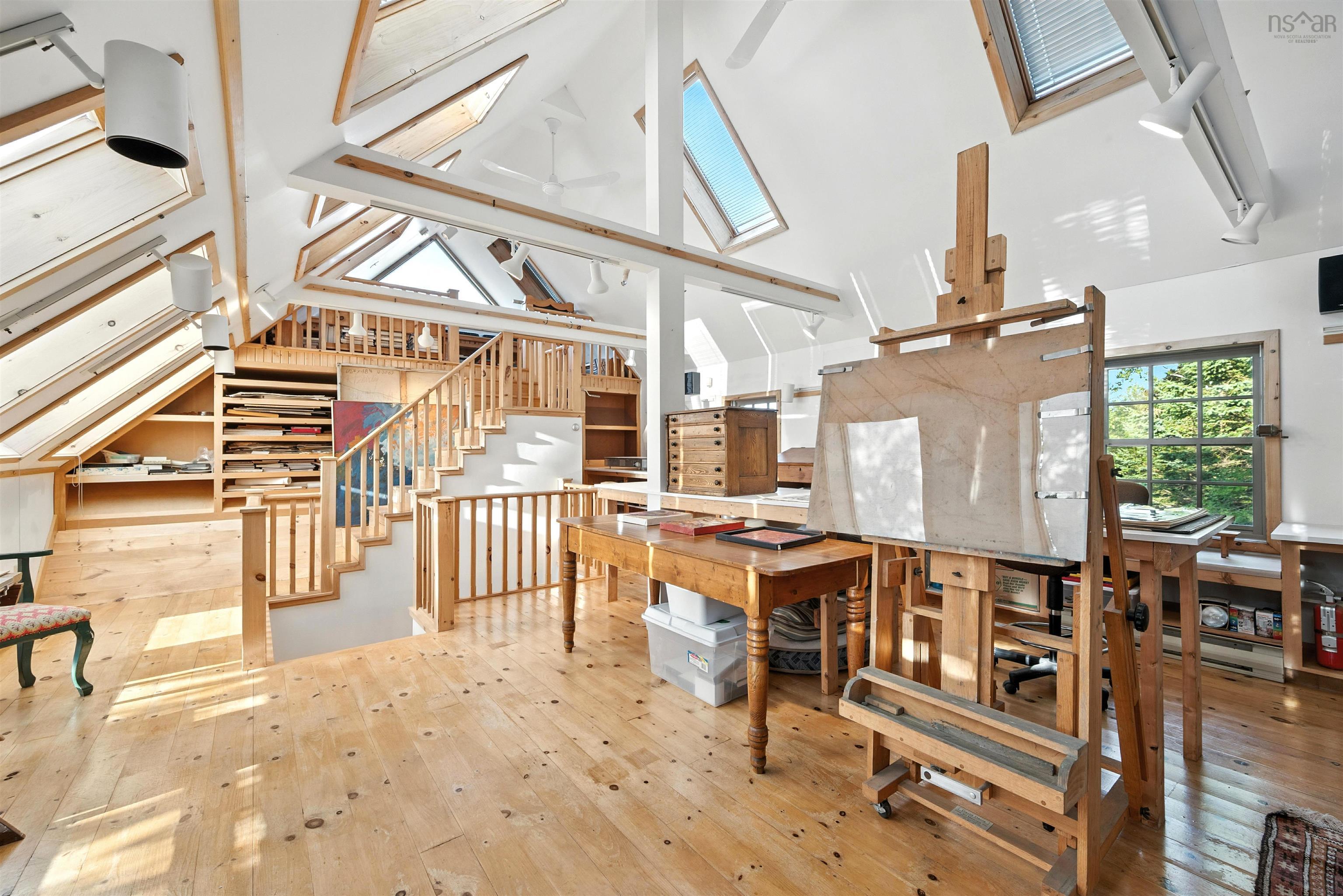 $1,295,000.00: 1618 McLeans Lake Road, Port L