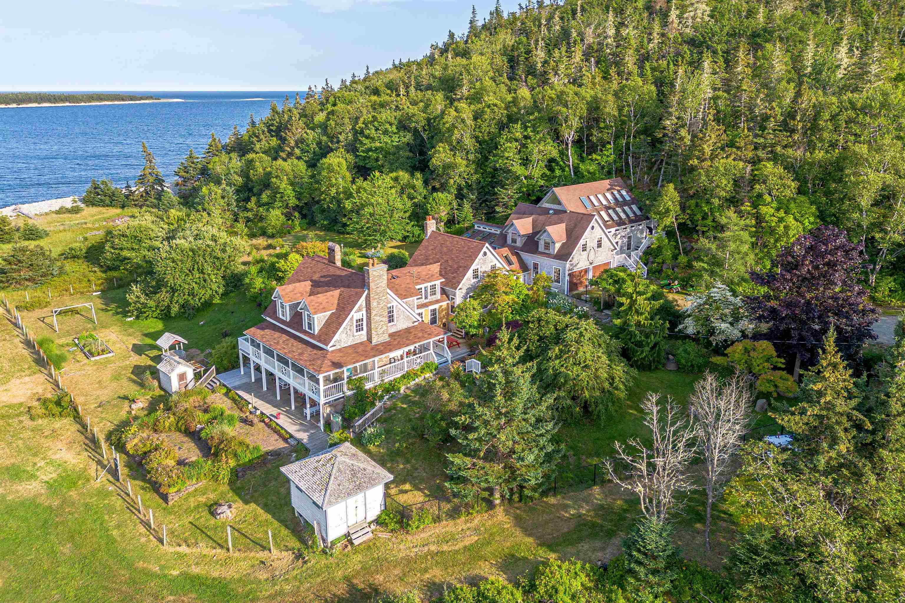 $1,295,000.00: 1618 McLeans Lake Road, Port L