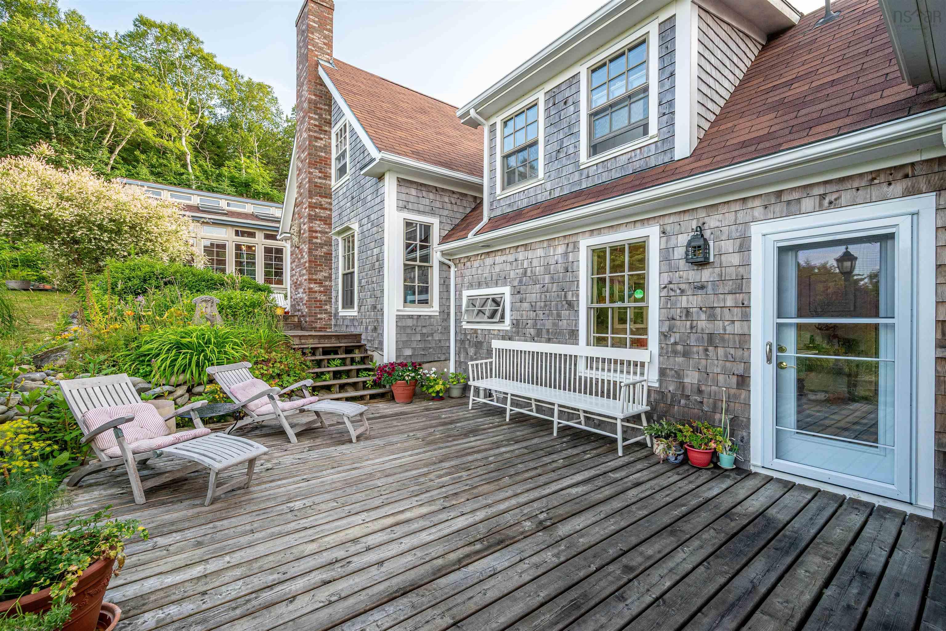 $1,295,000.00: 1618 McLeans Lake Road, Port L