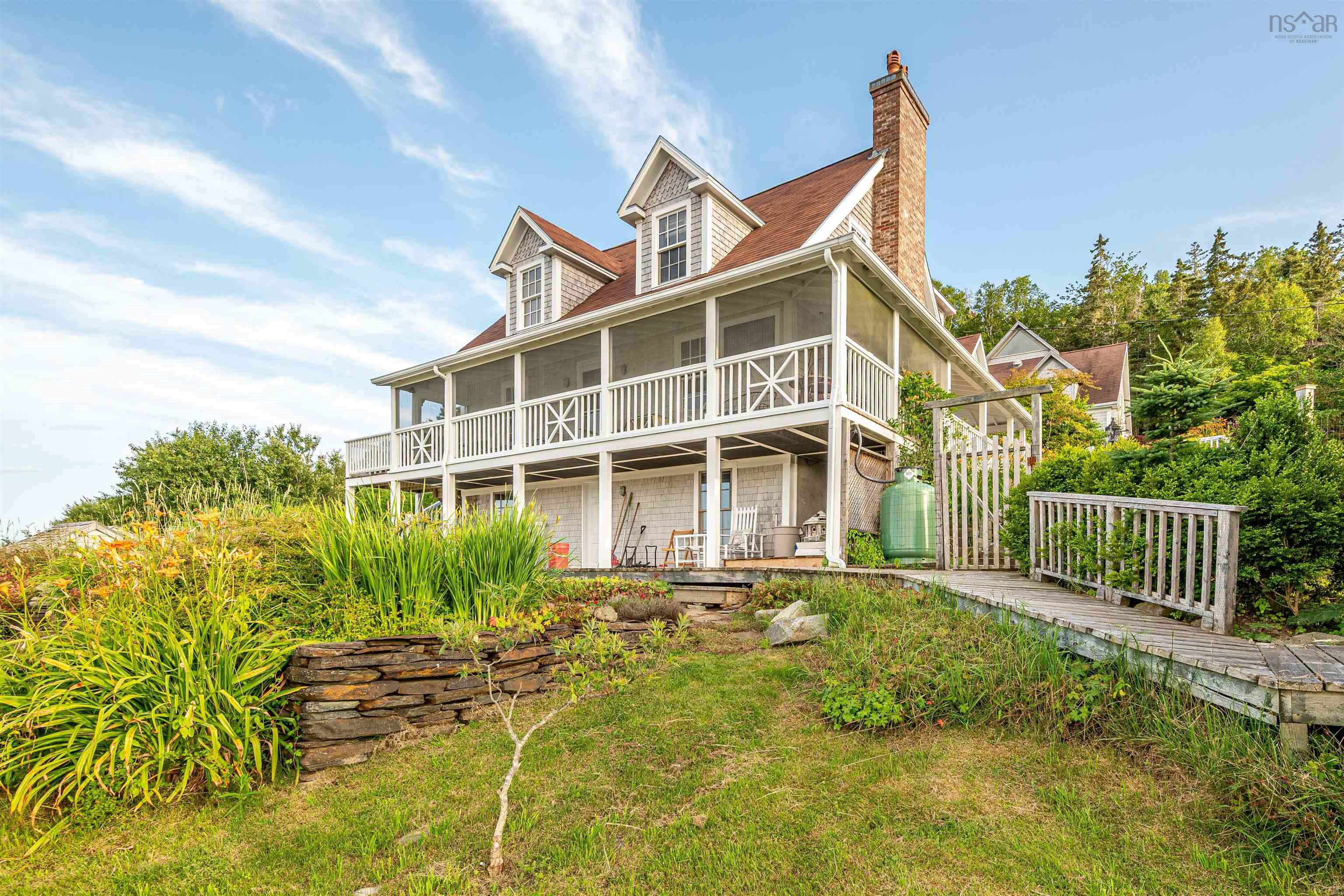 $1,295,000.00: 1618 McLeans Lake Road, Port L