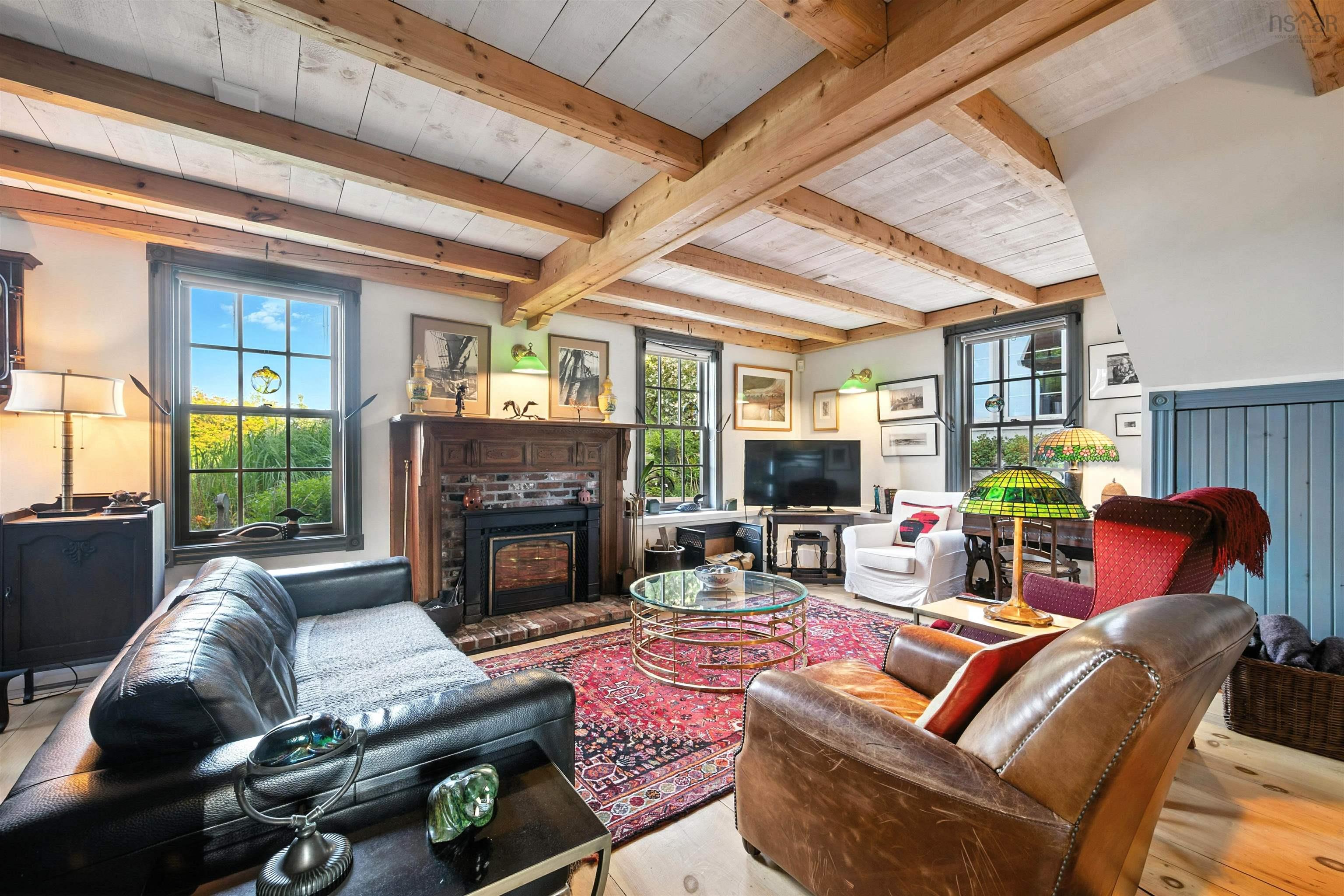 $1,295,000.00: 1618 McLeans Lake Road, Port L