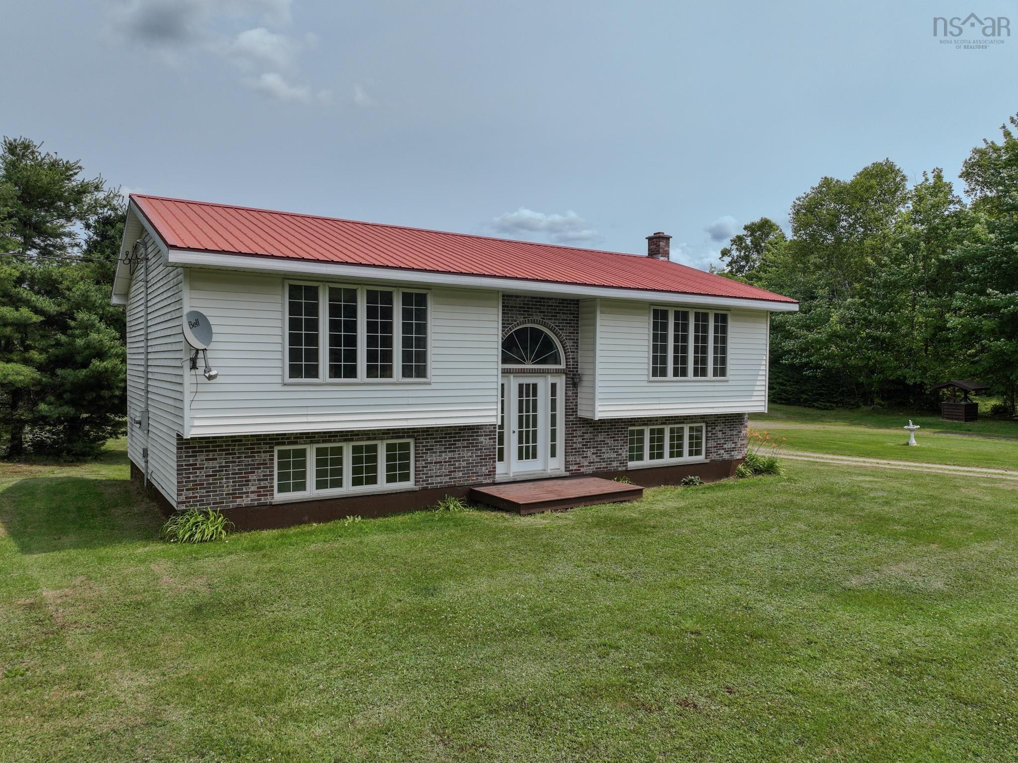 $449,900.00: 623 Morley Road, Portage