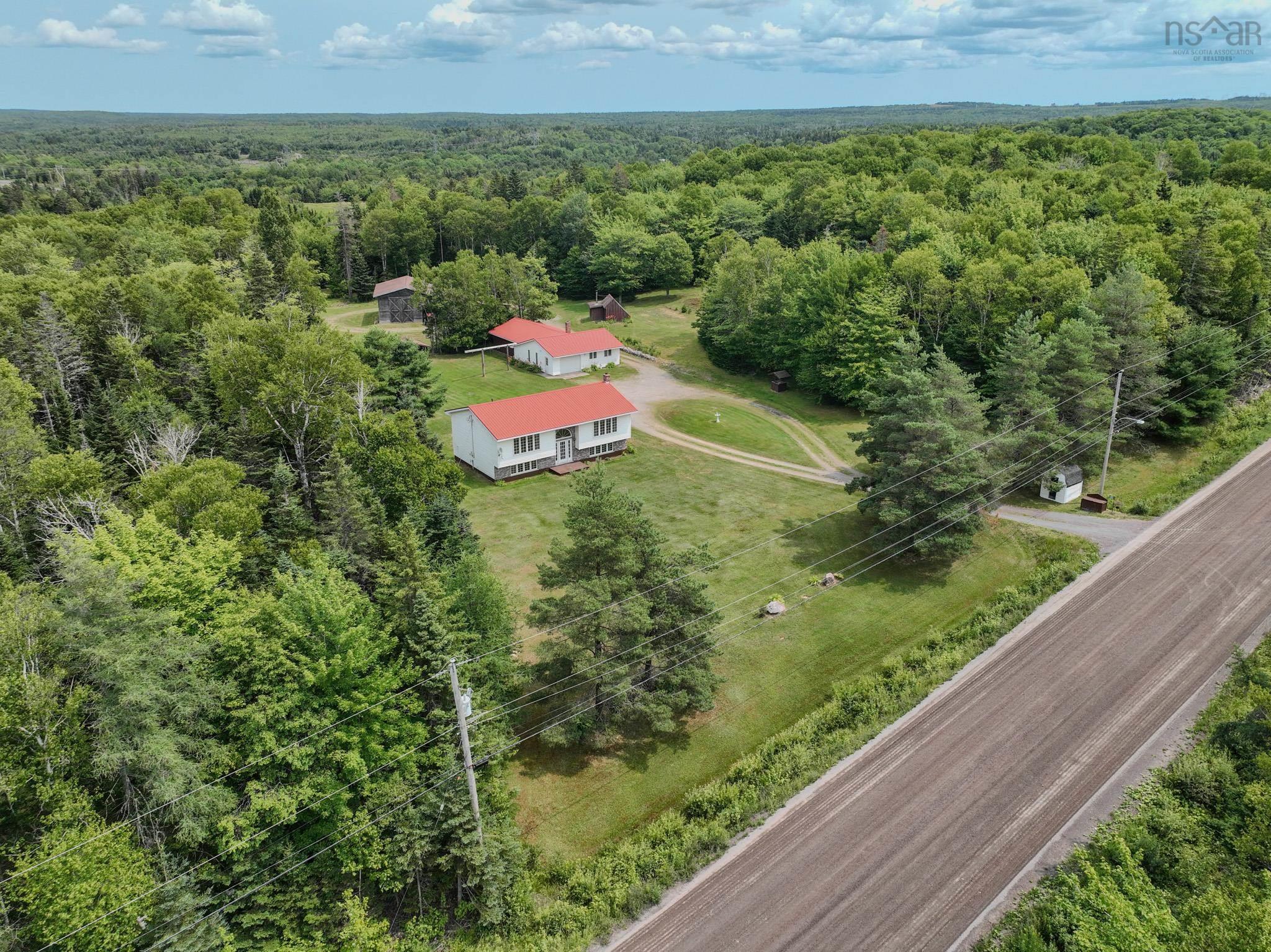 $449,900.00: 623 Morley Road, Portage