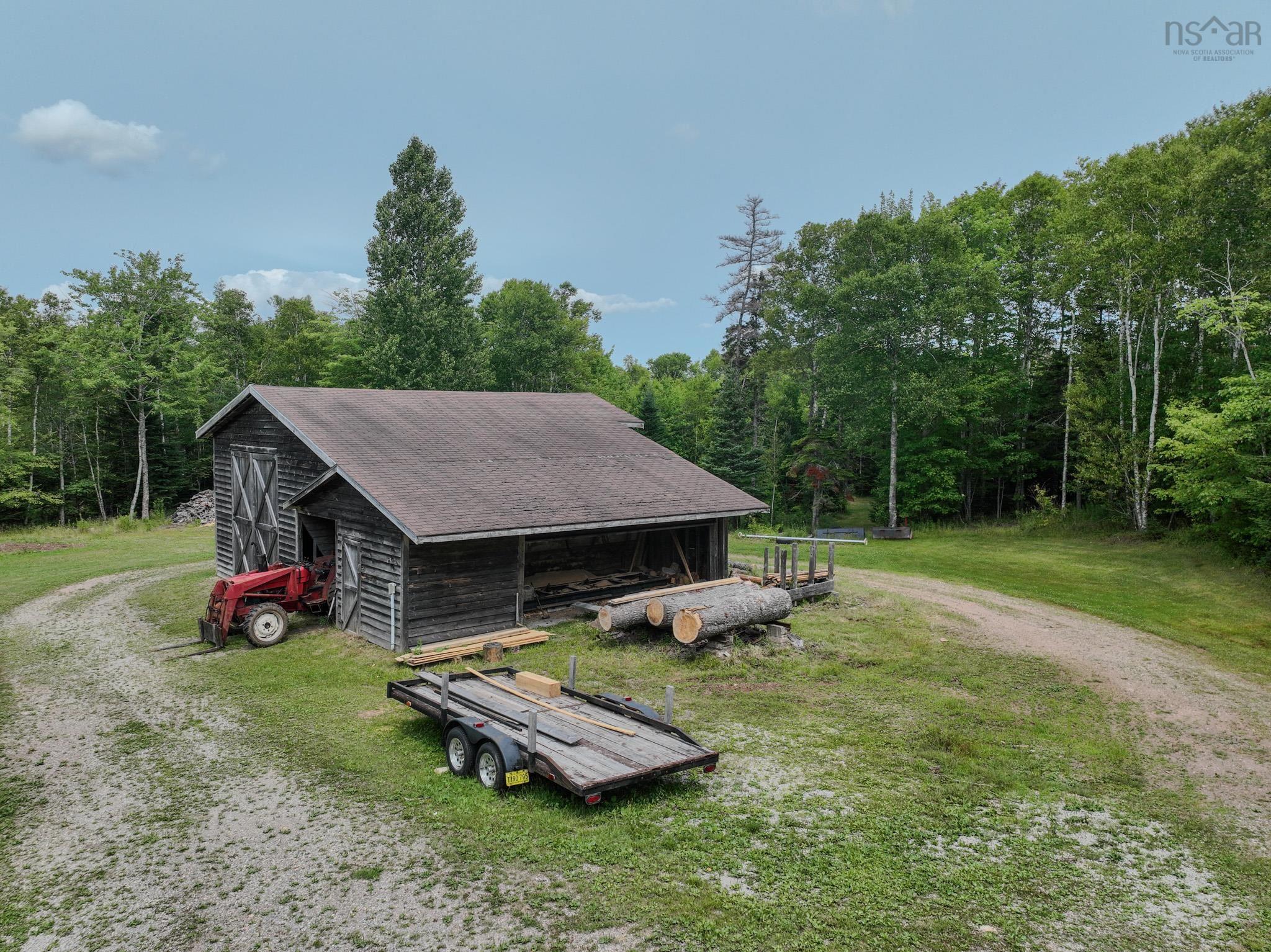 $449,900.00: 623 Morley Road, Portage