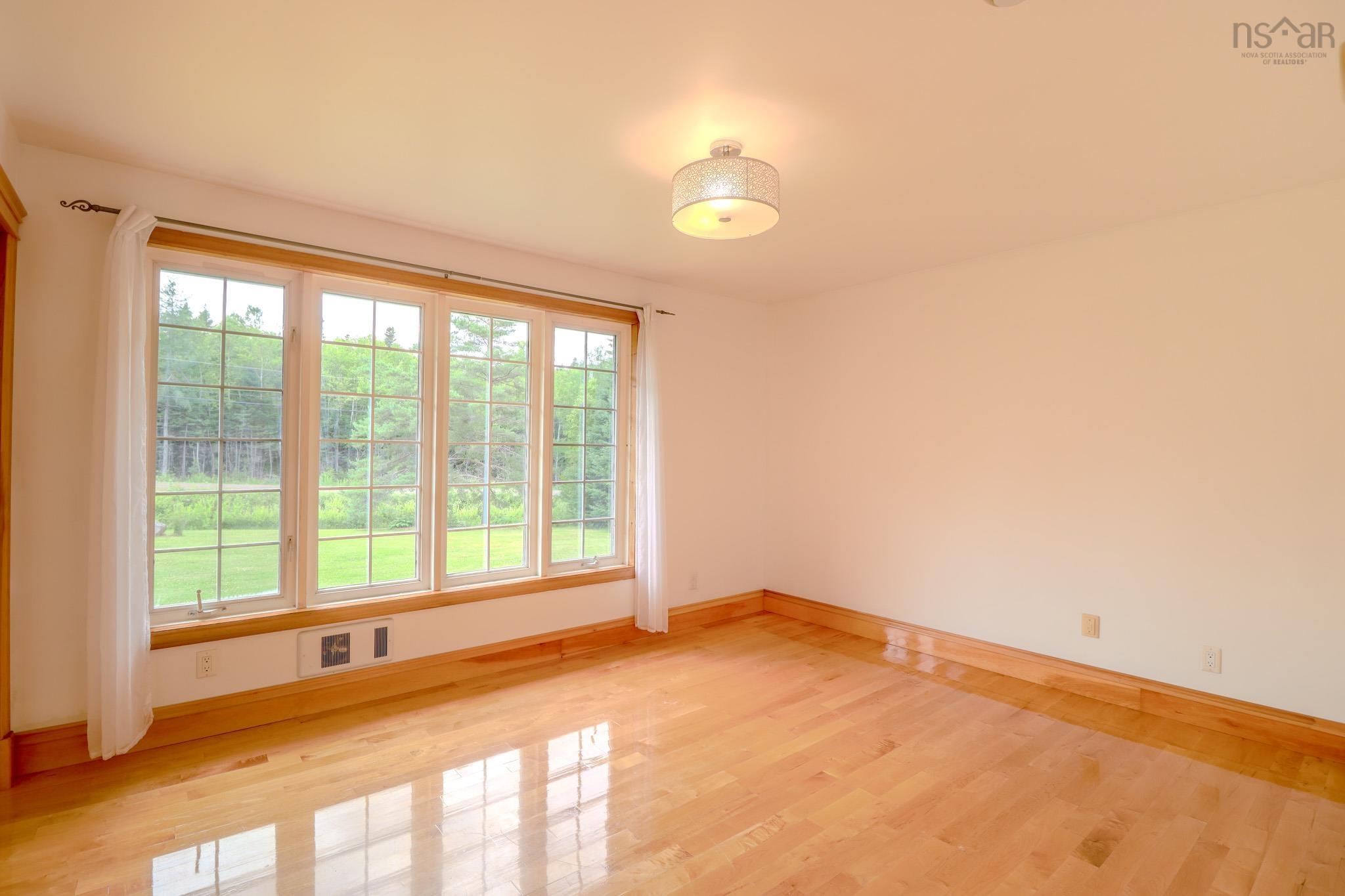 $449,900.00: 623 Morley Road, Portage