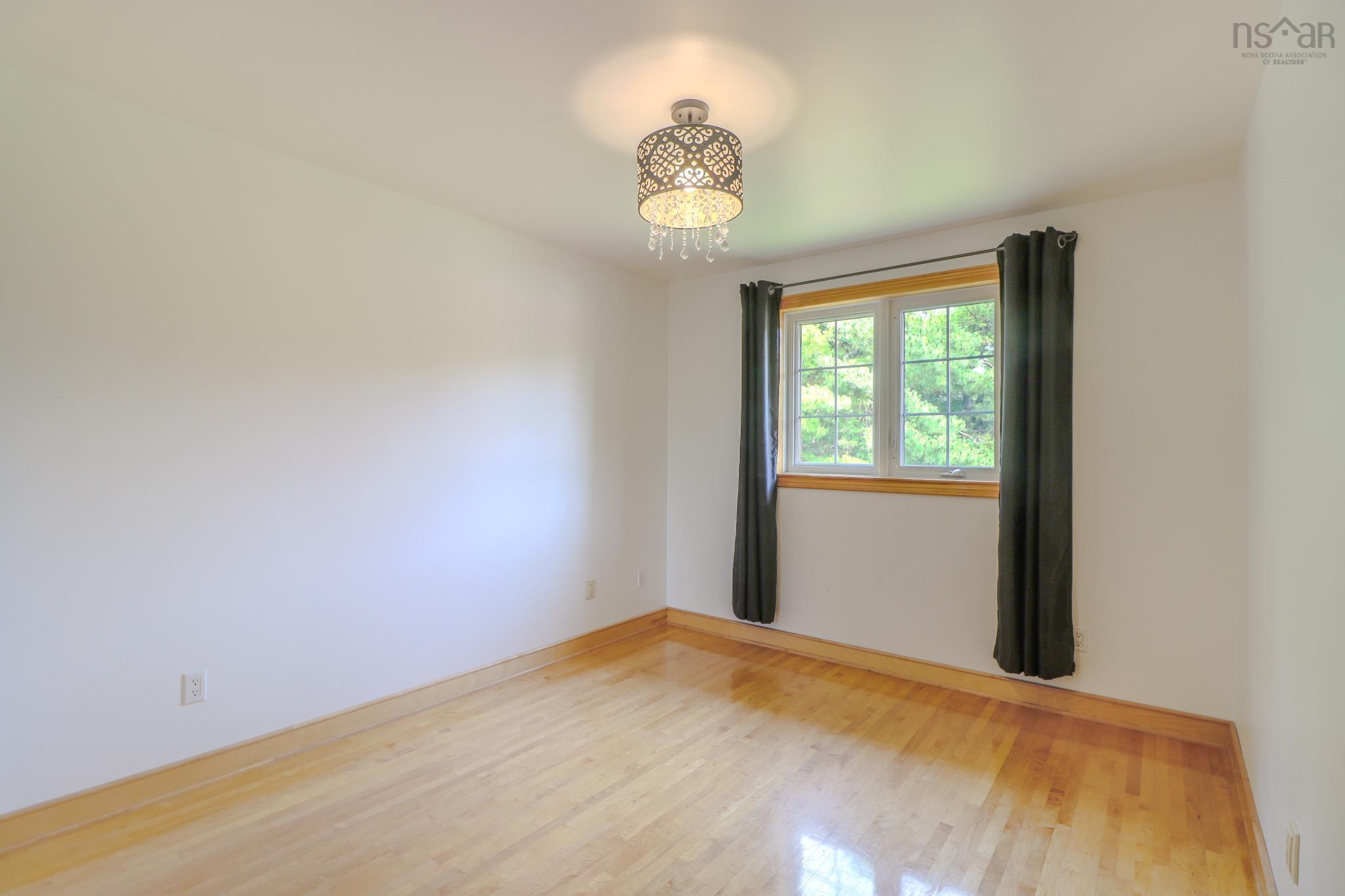 $449,900.00: 623 Morley Road, Portage