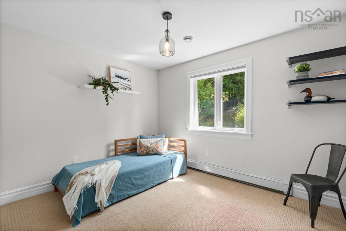 $769,900.00: 28 Glenmont Avenue, Bedford