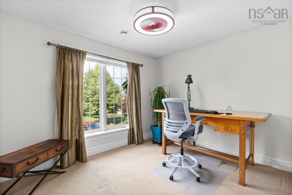 $769,900.00: 28 Glenmont Avenue, Bedford