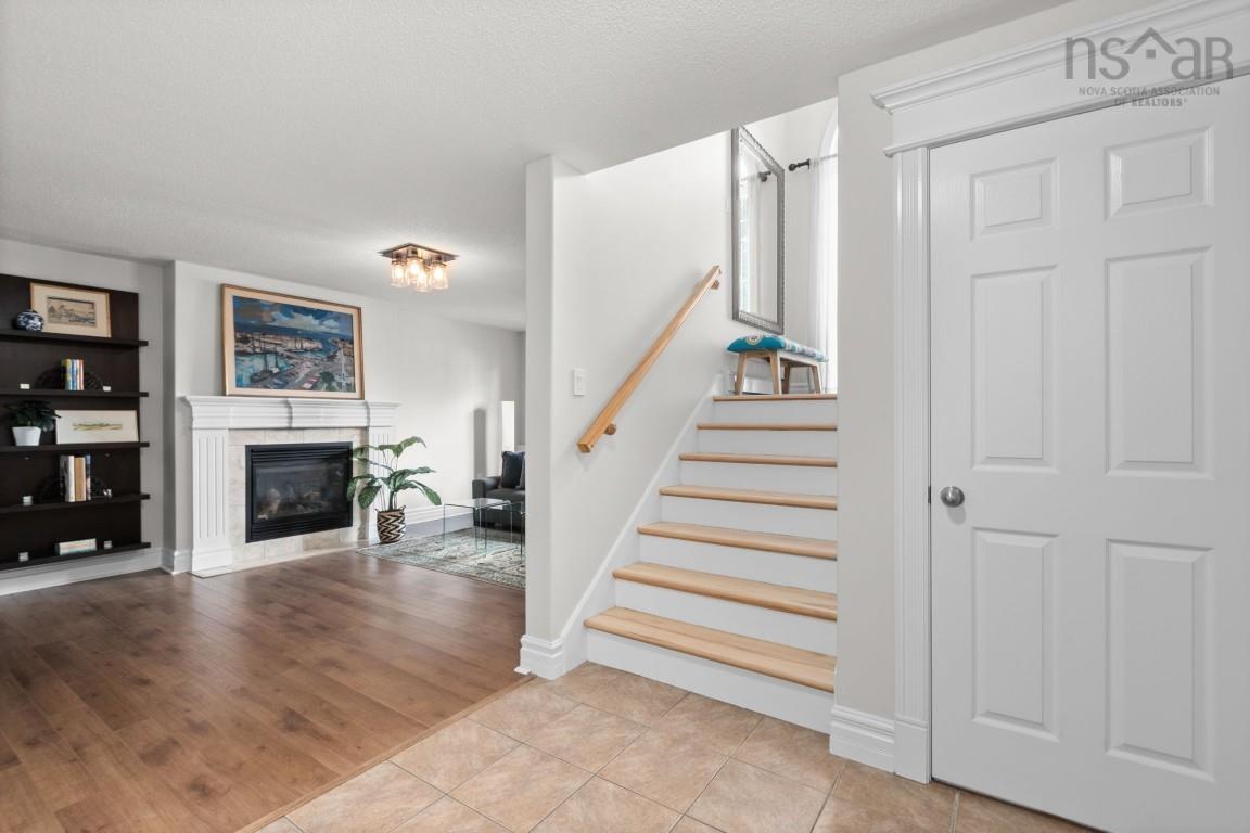 $769,900.00: 28 Glenmont Avenue, Bedford