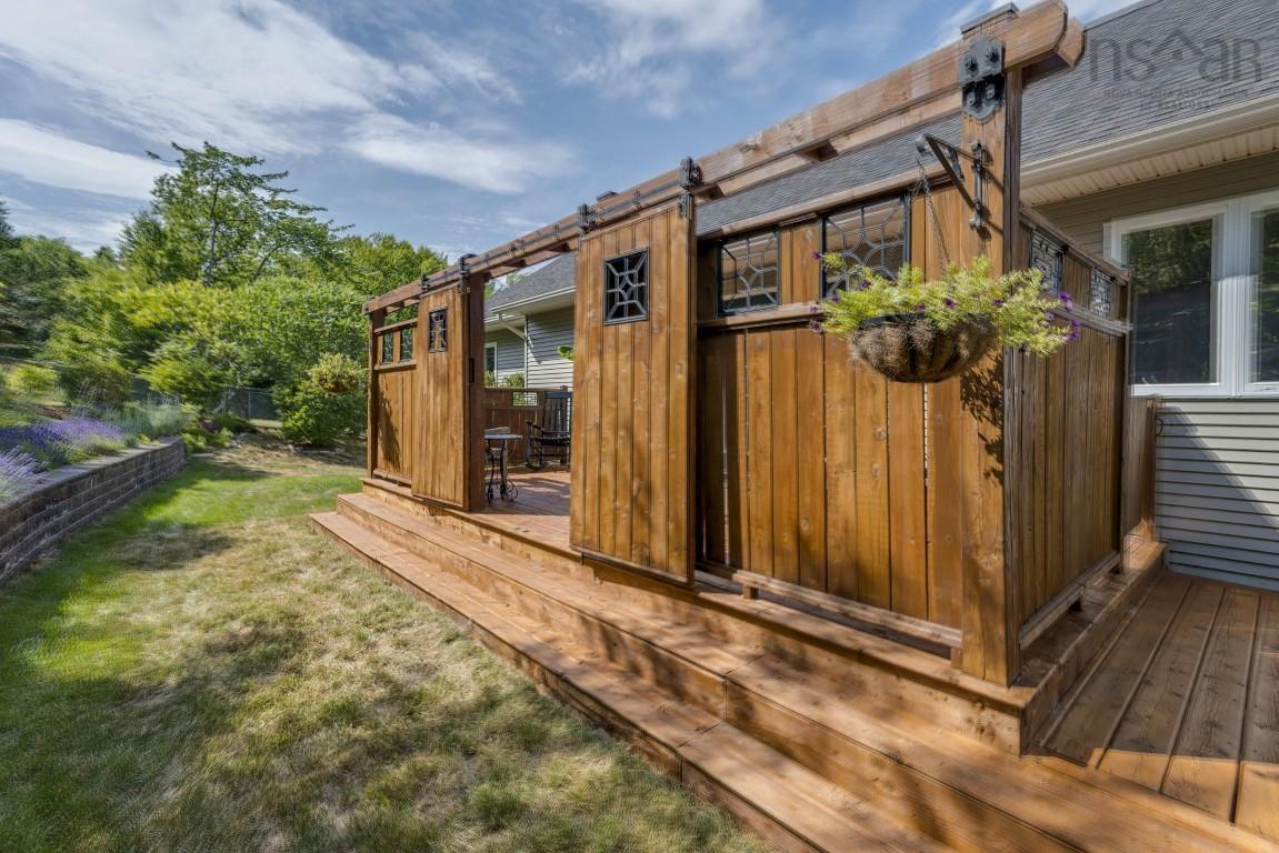 $769,900.00: 28 Glenmont Avenue, Bedford