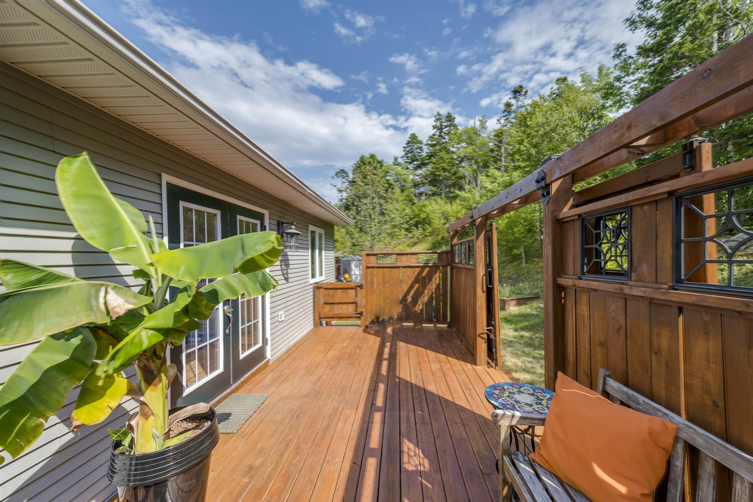 $769,900.00: 28 Glenmont Avenue, Bedford