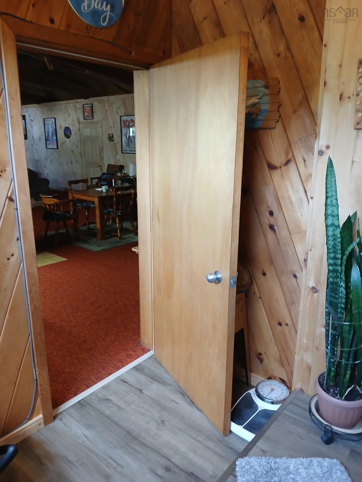 $365,000.00: 1413 West Caledonia Road, West Caledonia