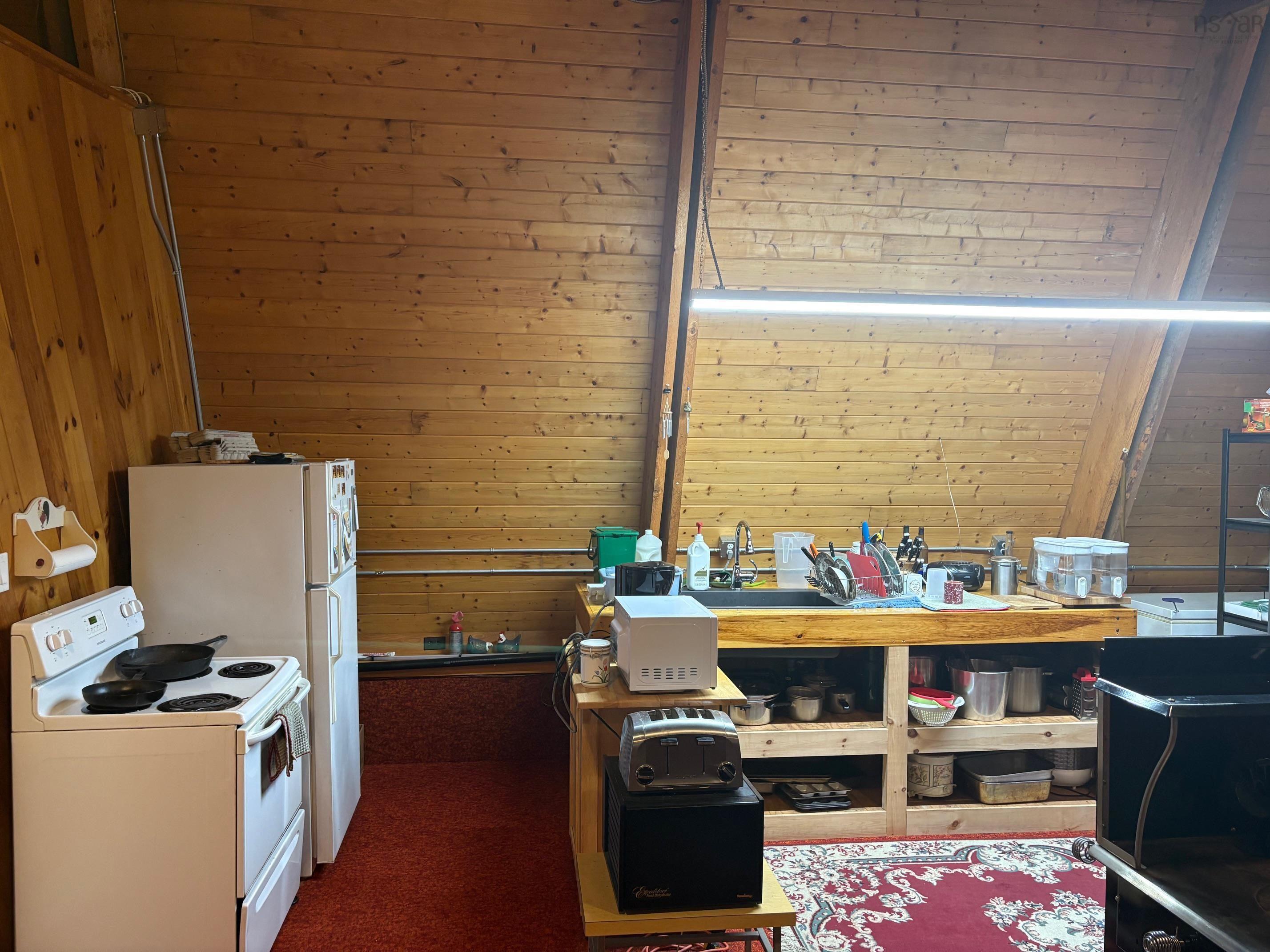 $365,000.00: 1413 West Caledonia Road, West Caledonia