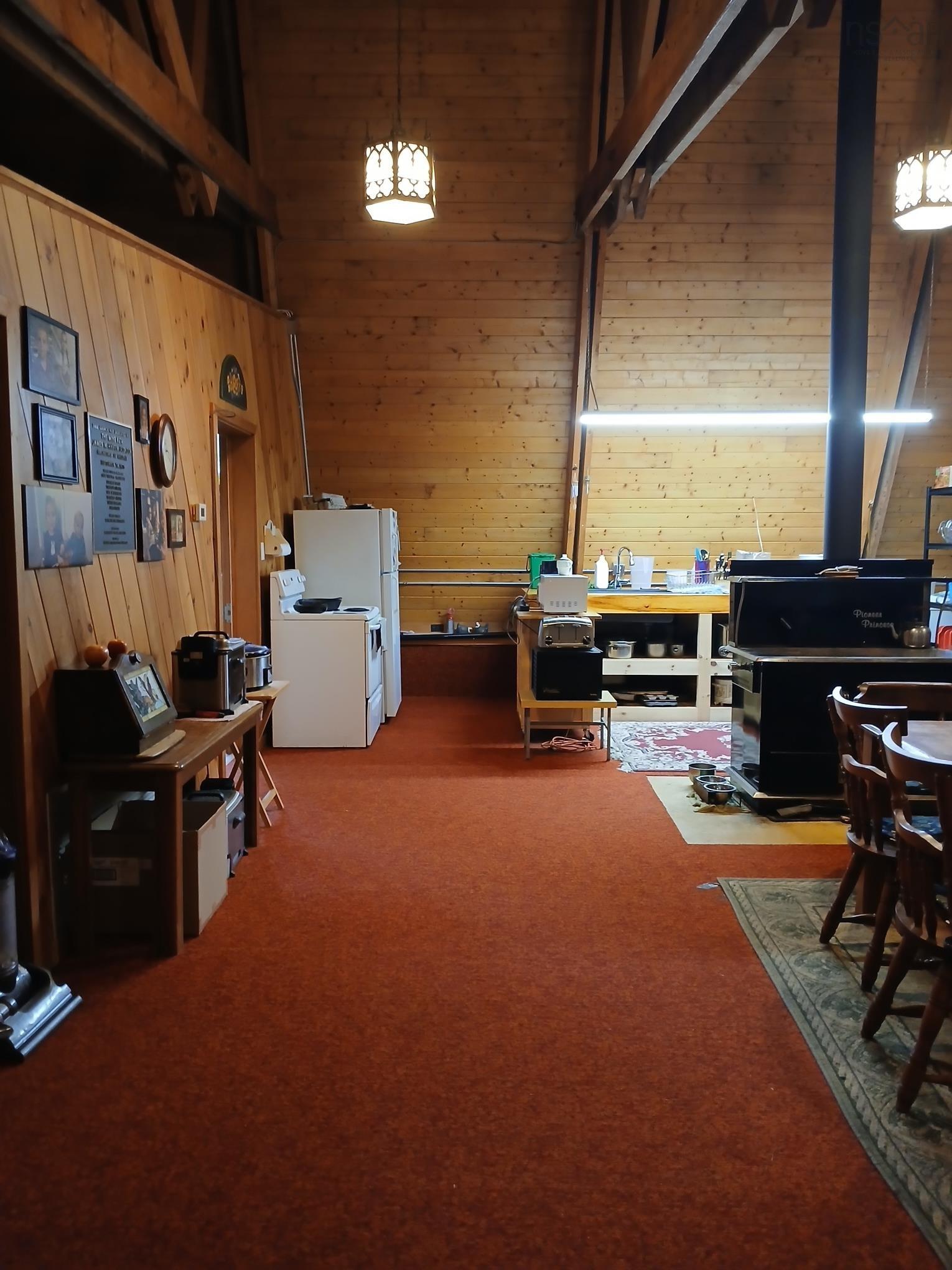 $365,000.00: 1413 West Caledonia Road, West Caledonia