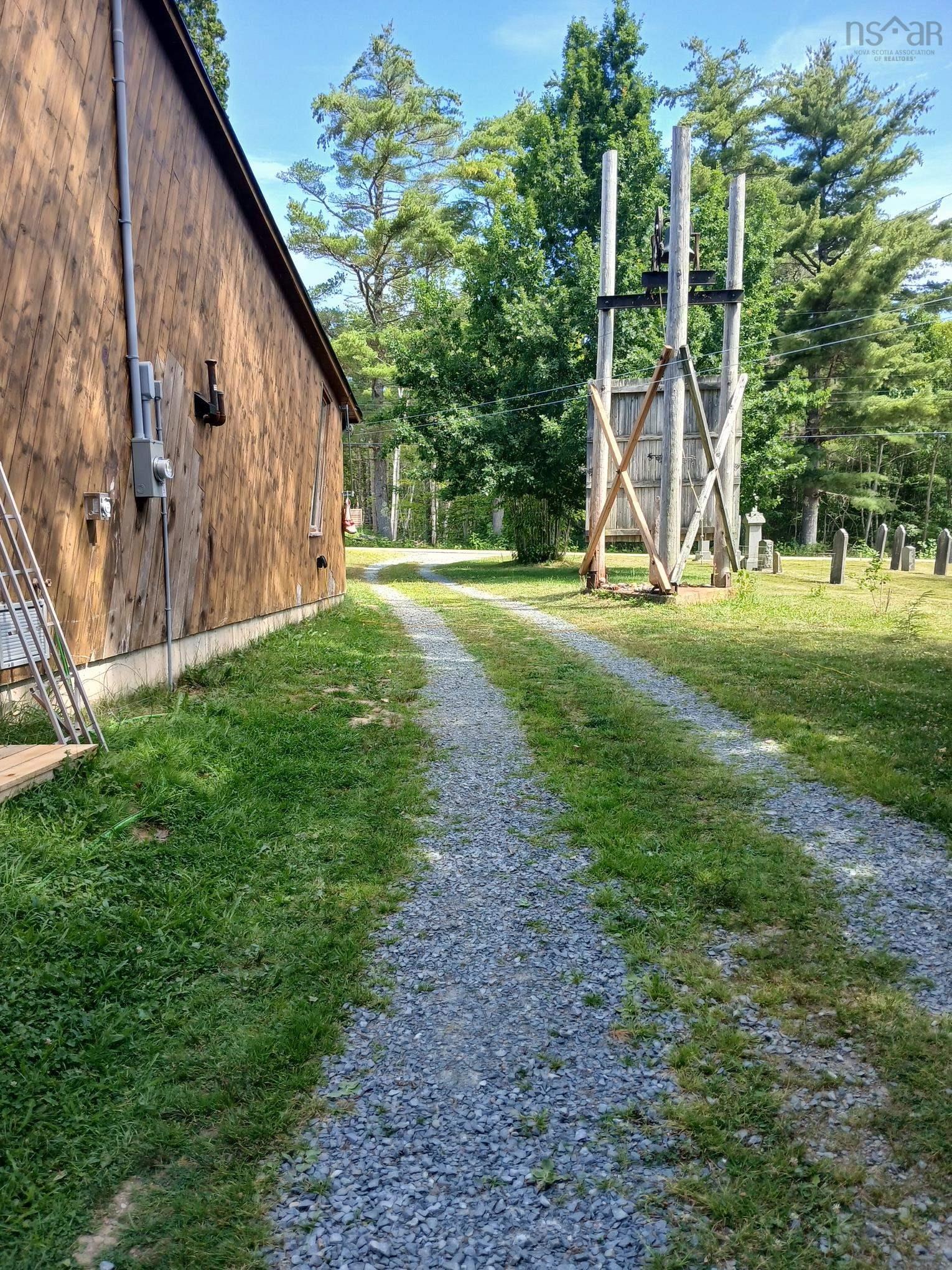 $365,000.00: 1413 West Caledonia Road, West Caledonia