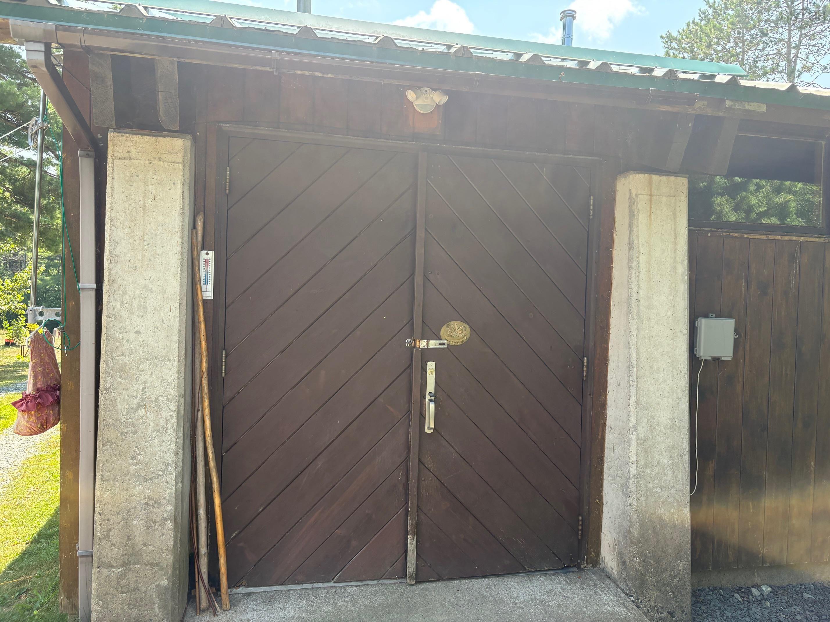 $365,000.00: 1413 West Caledonia Road, West Caledonia