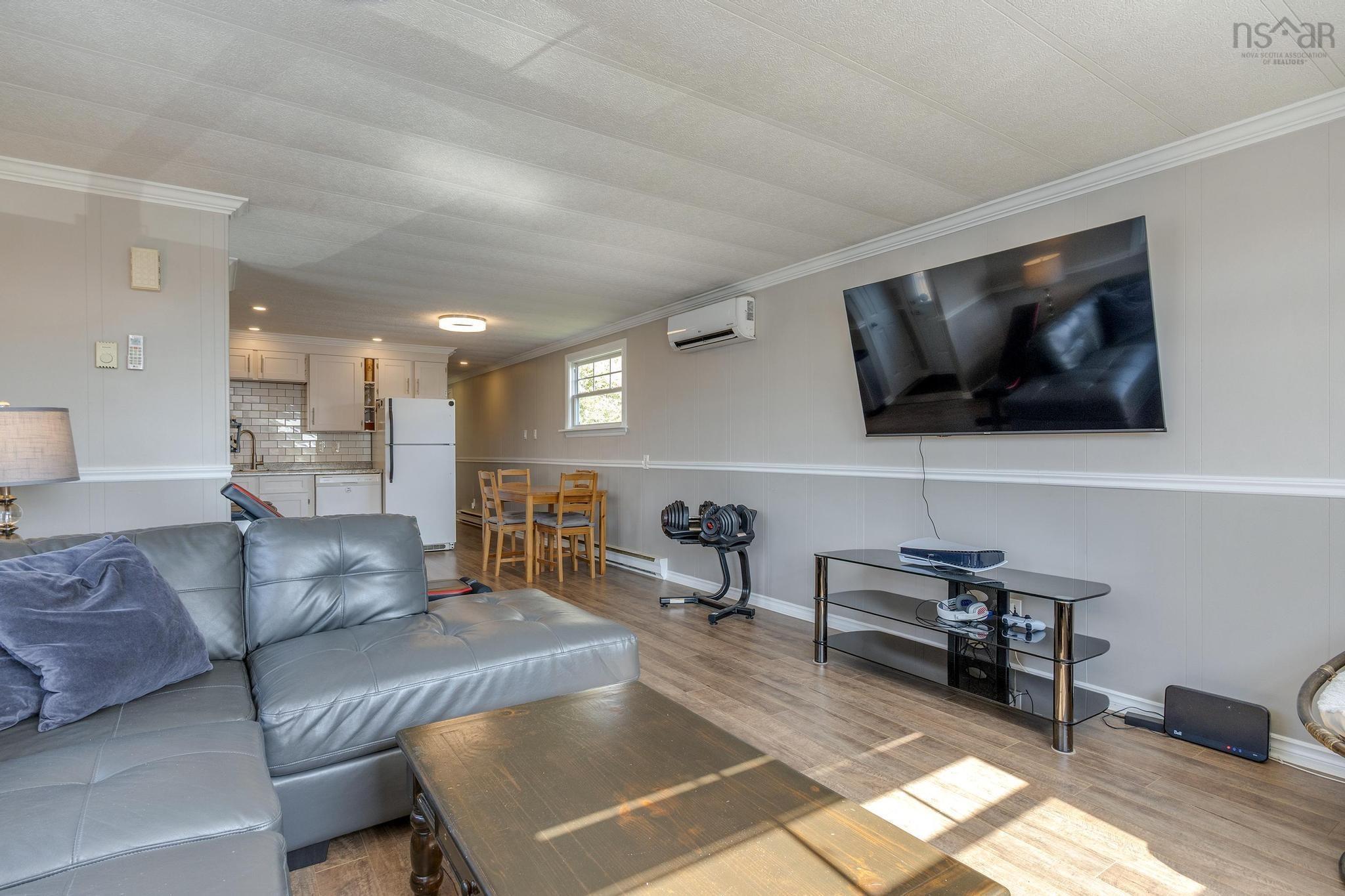 $214,900.00: 6 Lacomb Drive, Dartmouth