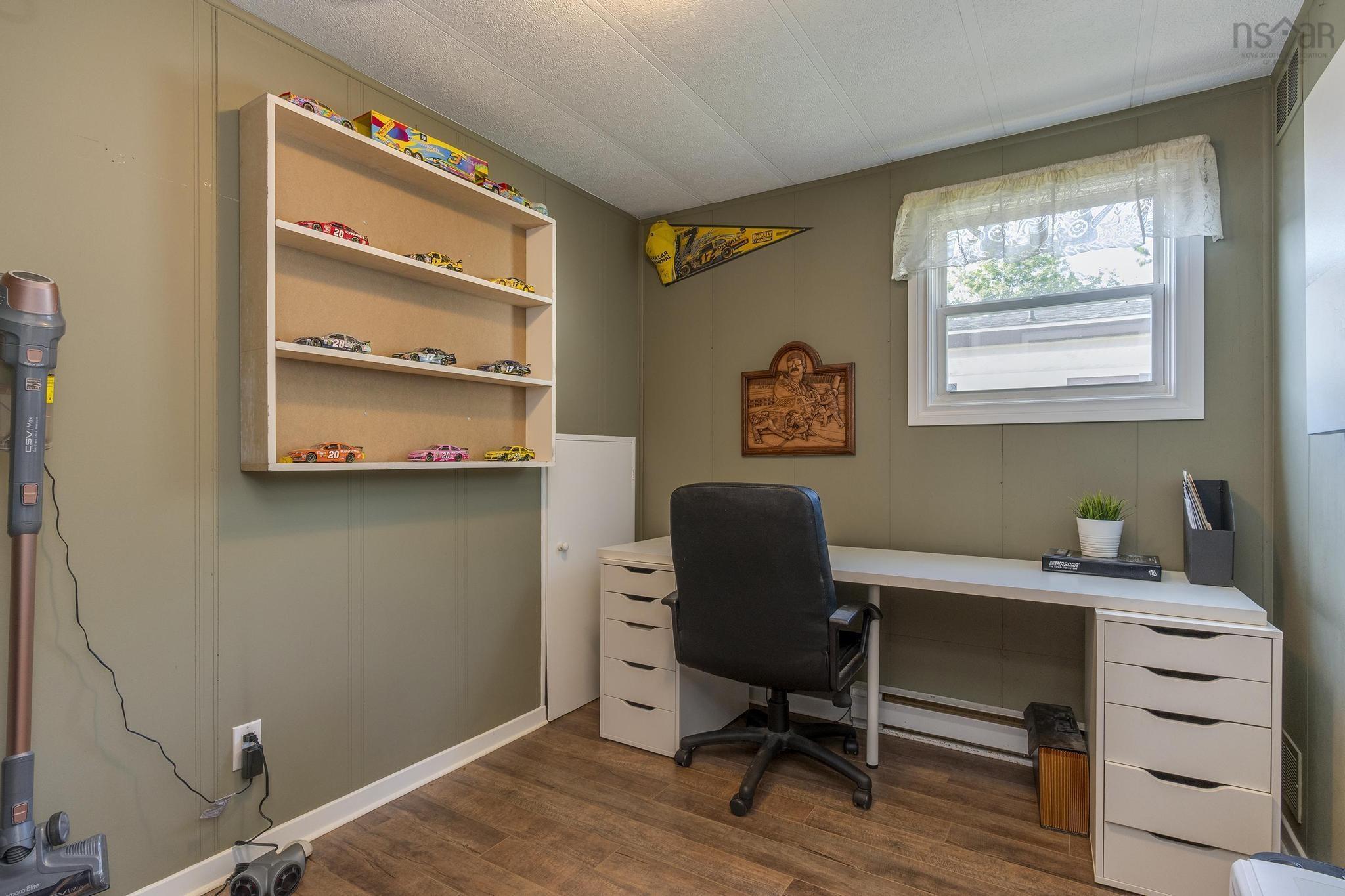 $214,900.00: 6 Lacomb Drive, Dartmouth