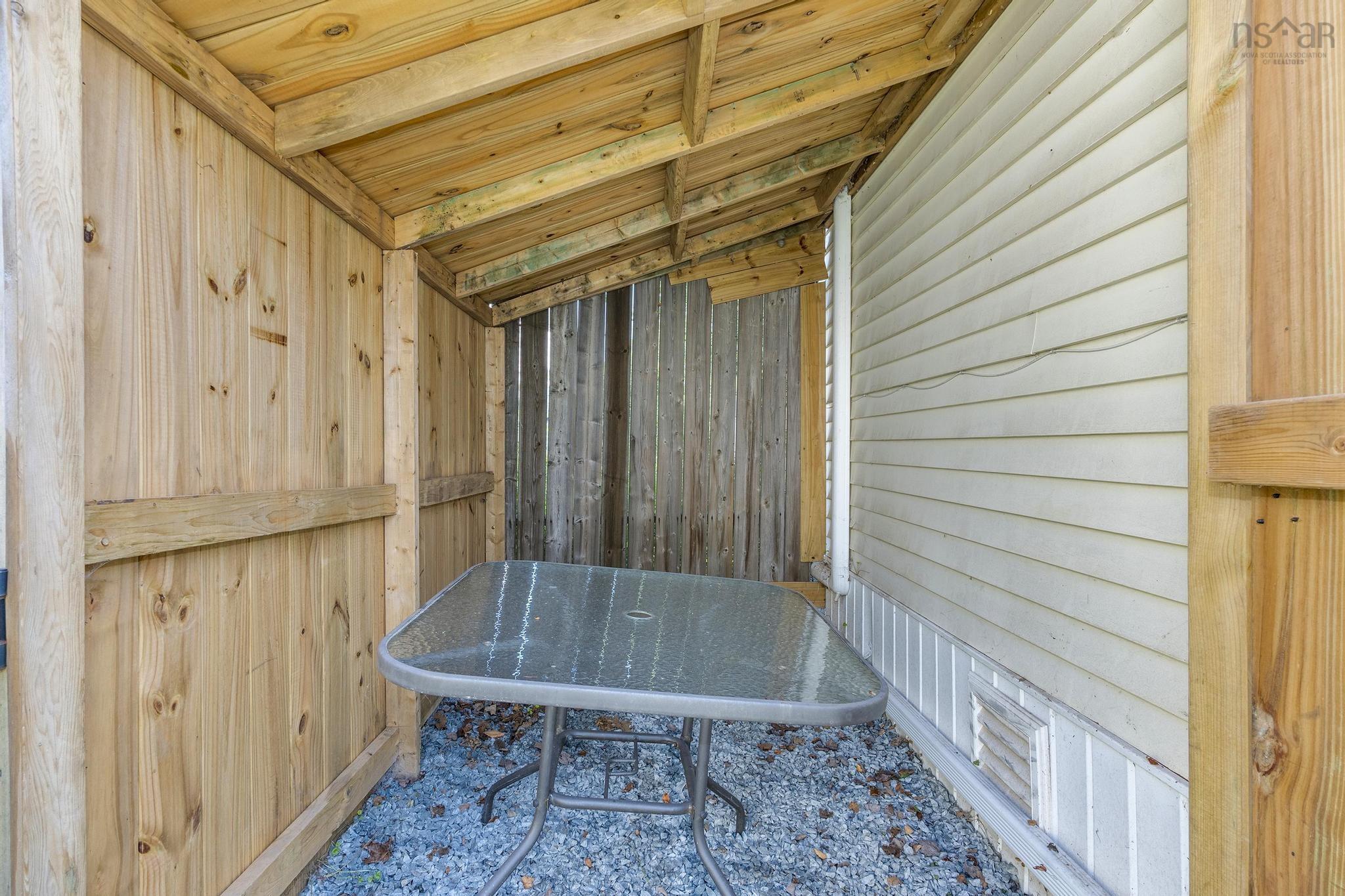 $214,900.00: 6 Lacomb Drive, Dartmouth