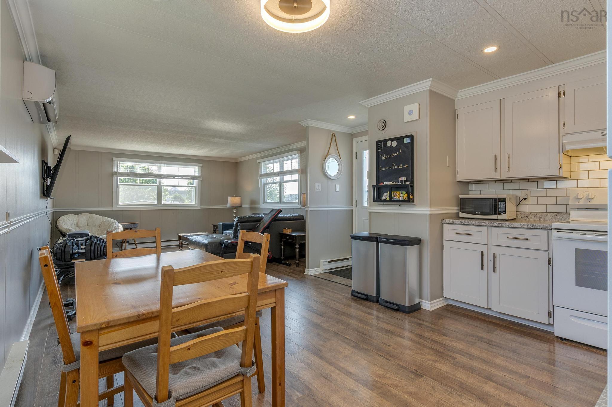 $214,900.00: 6 Lacomb Drive, Dartmouth