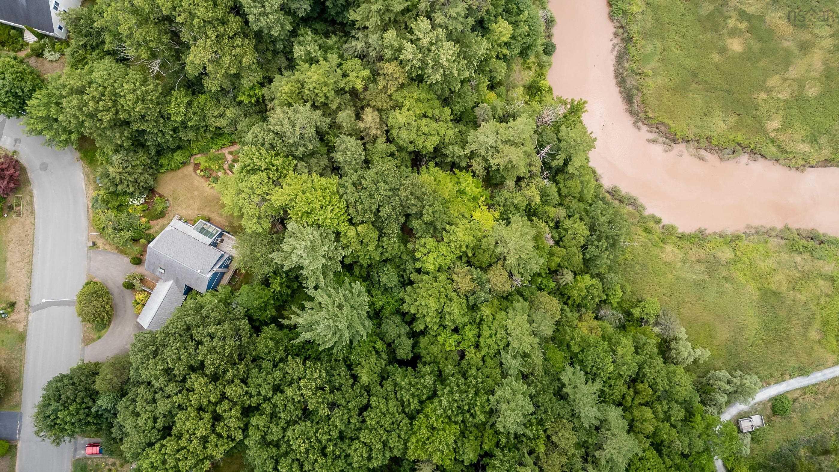 $449,900.00: 41 Cortland Crescent, North Kentville