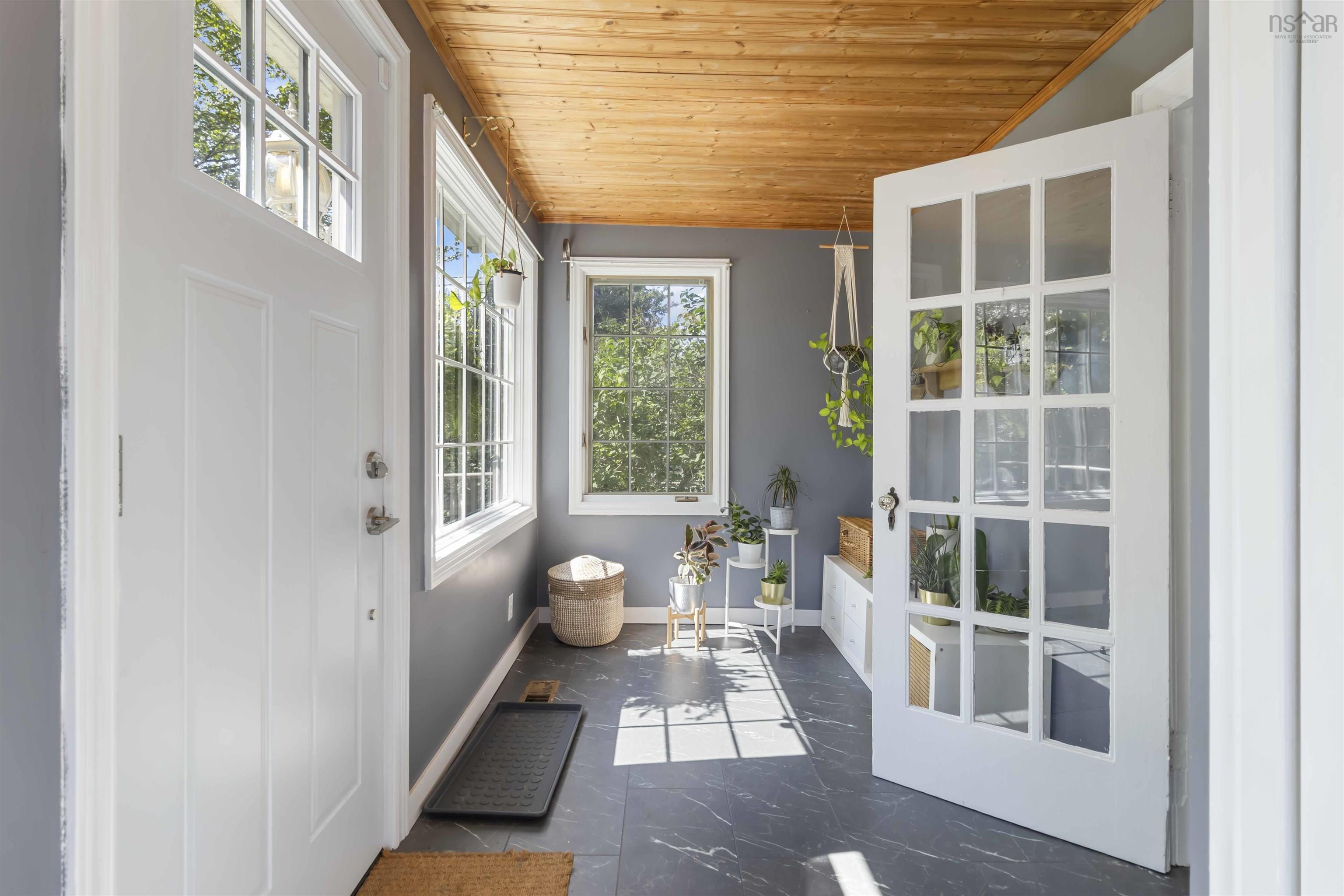 $565,000.00: 8 Power Street, Dartmouth