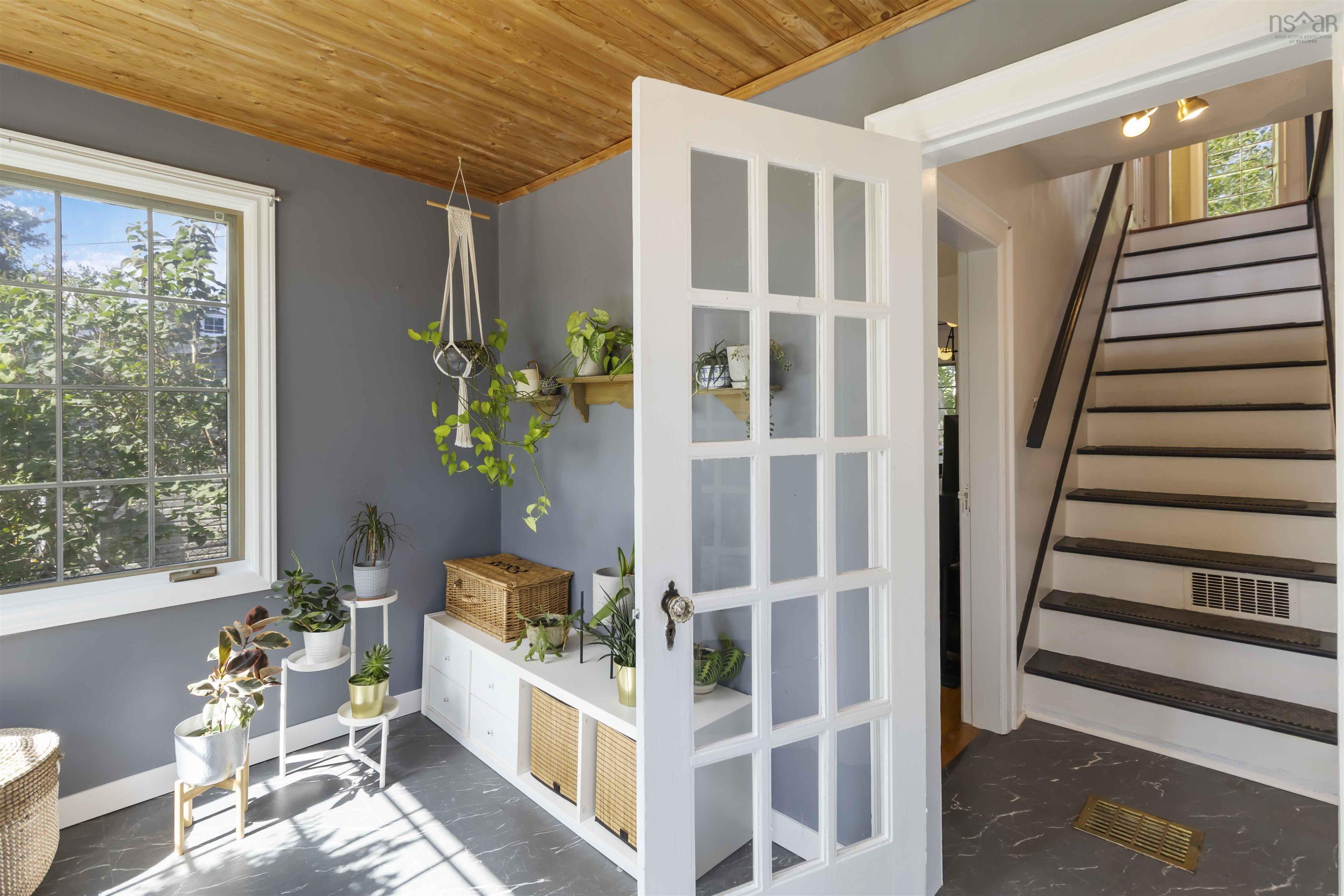 $565,000.00: 8 Power Street, Dartmouth