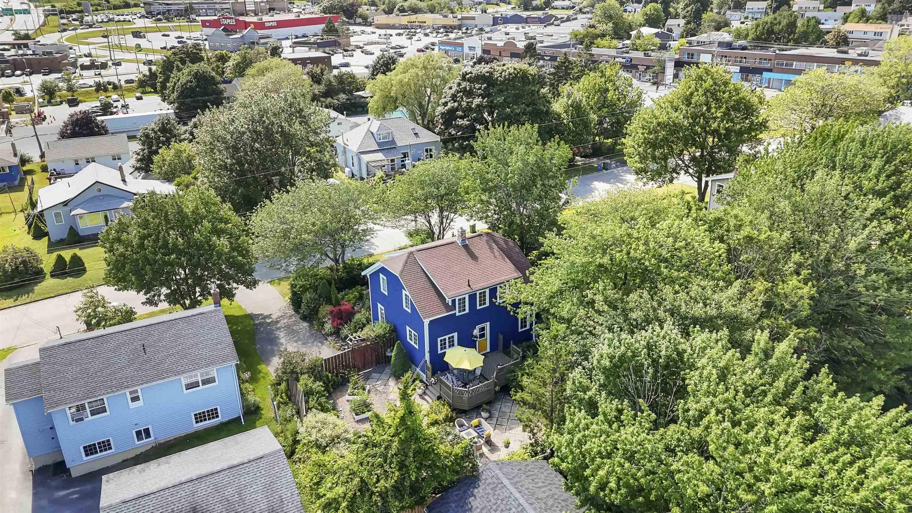 $565,000.00: 8 Power Street, Dartmouth