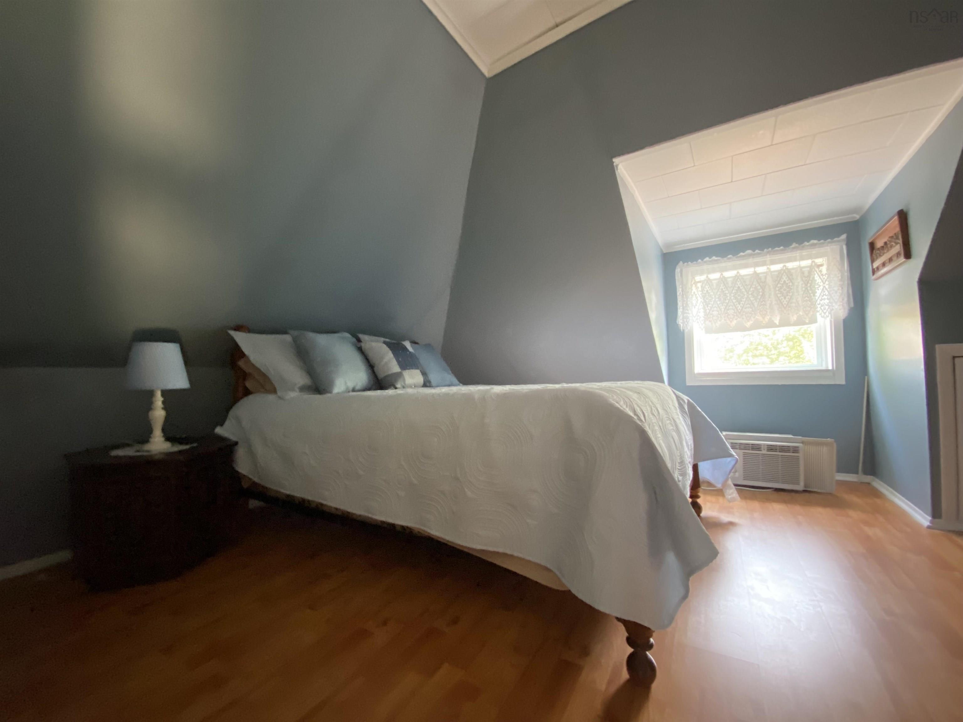 $130,000.00: 19 Regent Street, North Sydney